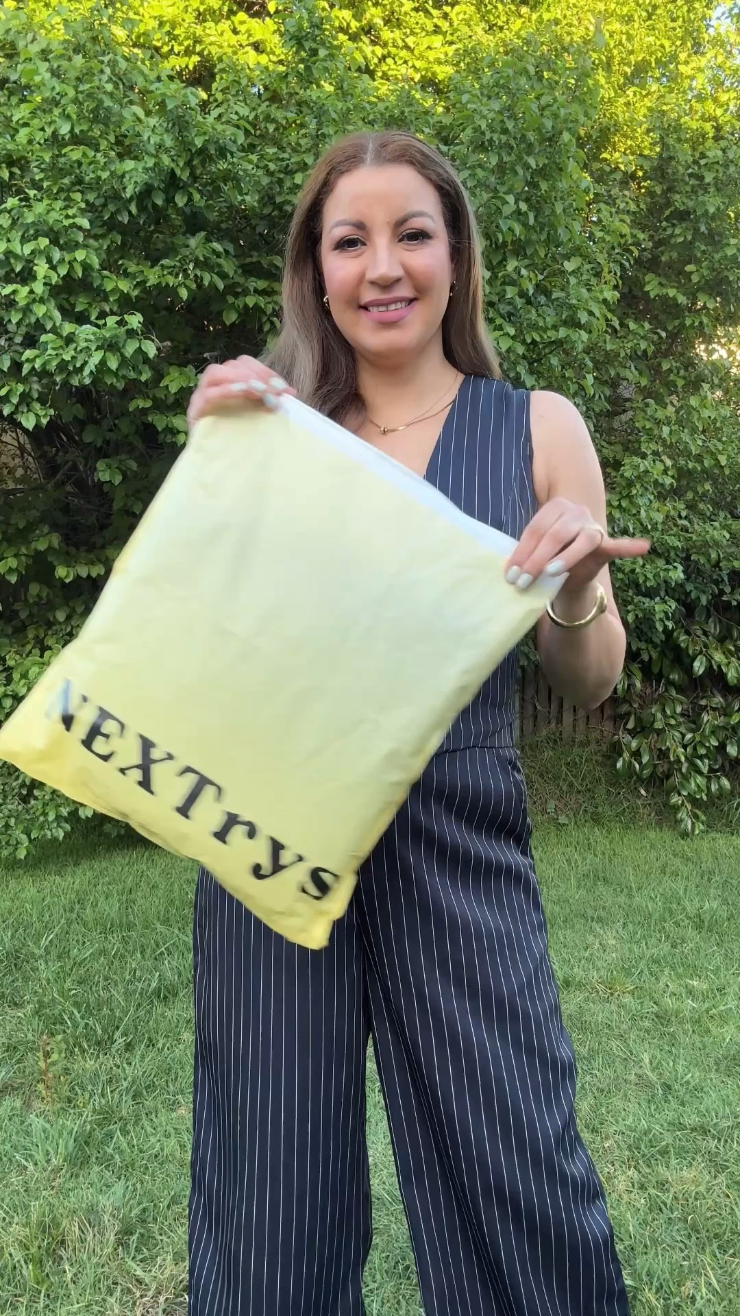 Jeans holgados ajustables para mujer, diseño de pretina con botones a presión, pierna recta ancha, tiro alto, de mezclilla Y2K


#LTKSeasonal #LTKSaleAlert #LTKMidsize