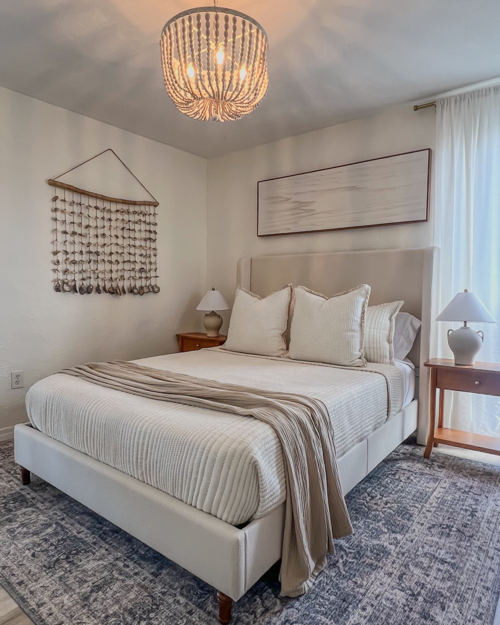 Neutral bedroom styling

Coastal bedroom
Coastal modern
Neutral bedroomms

#LTKHome