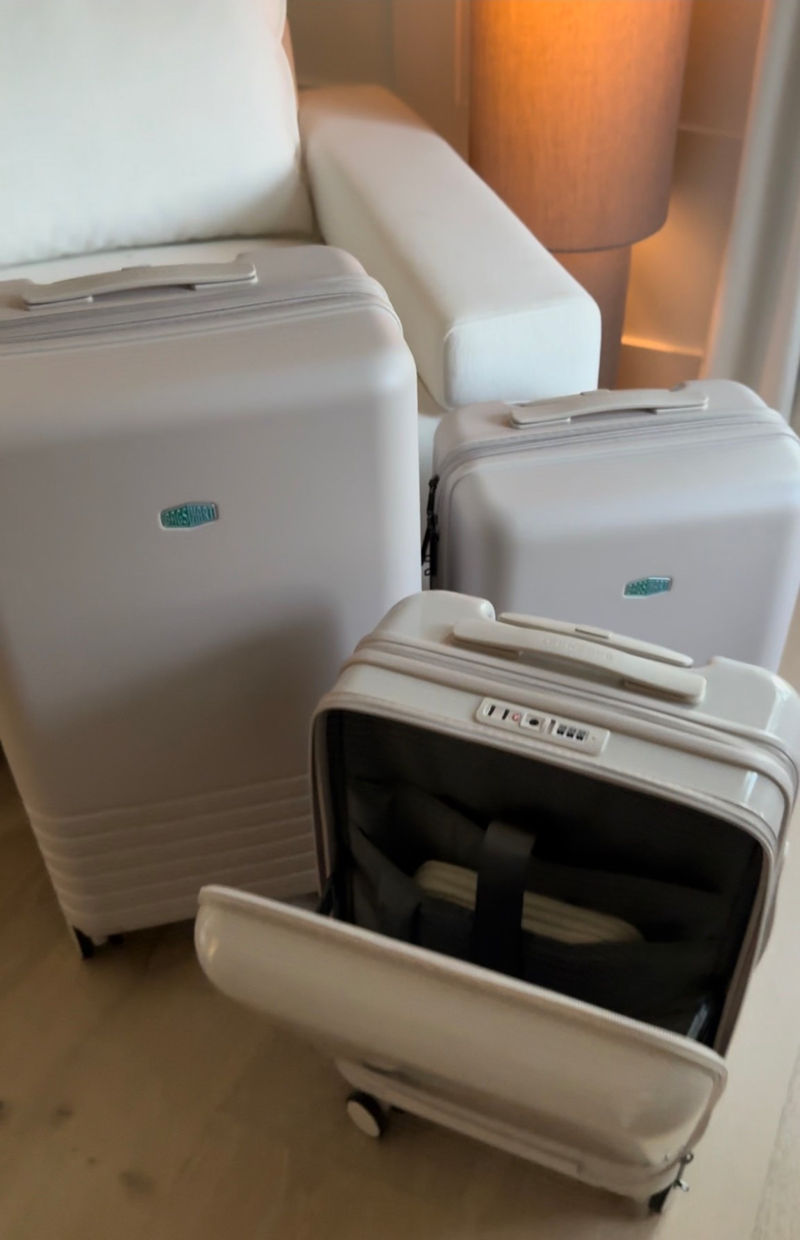 Scroll to shop!! Follow for more!! Xo! ✨

#LTKmomlife #LTKTravel #LTKdayinmylife