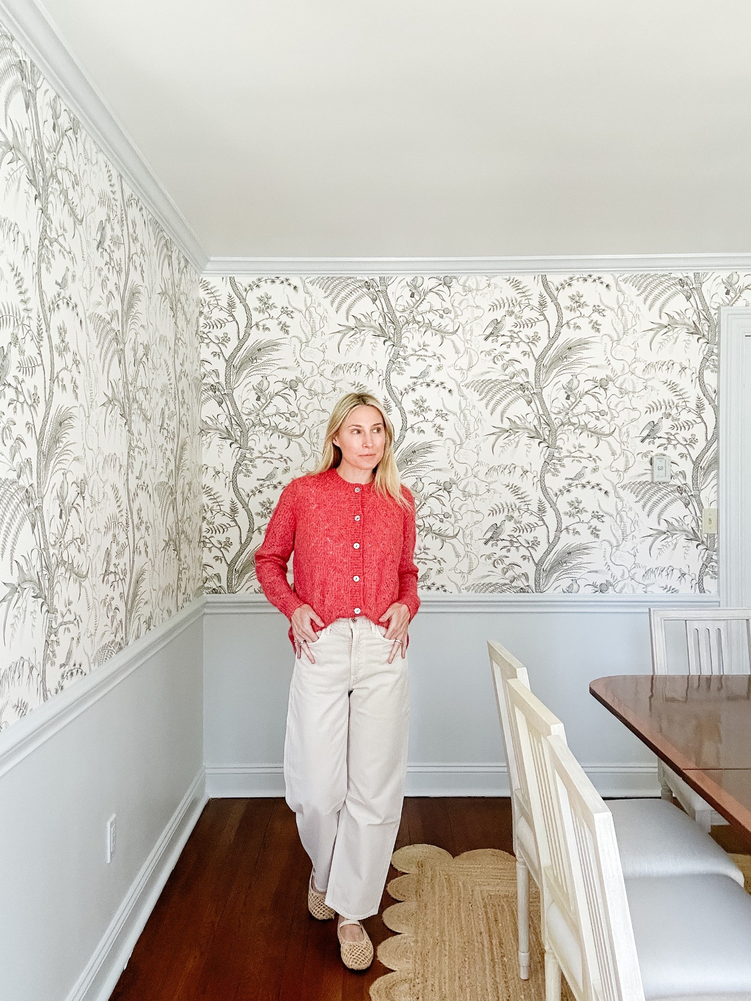 Spring outfit, ivory jeans, white jeans, barrel jeans

#LTKSeasonal #LTKStyleTip