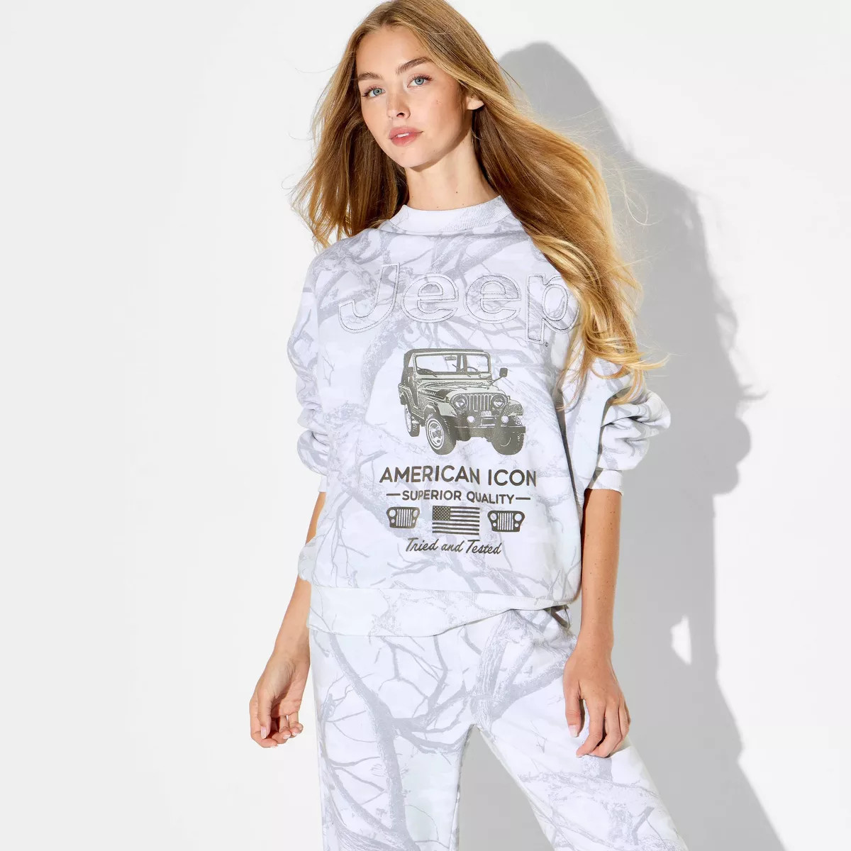 Women's Jeep Fleece Graphic Pullover Sweatshirt - Light Gray S | Target