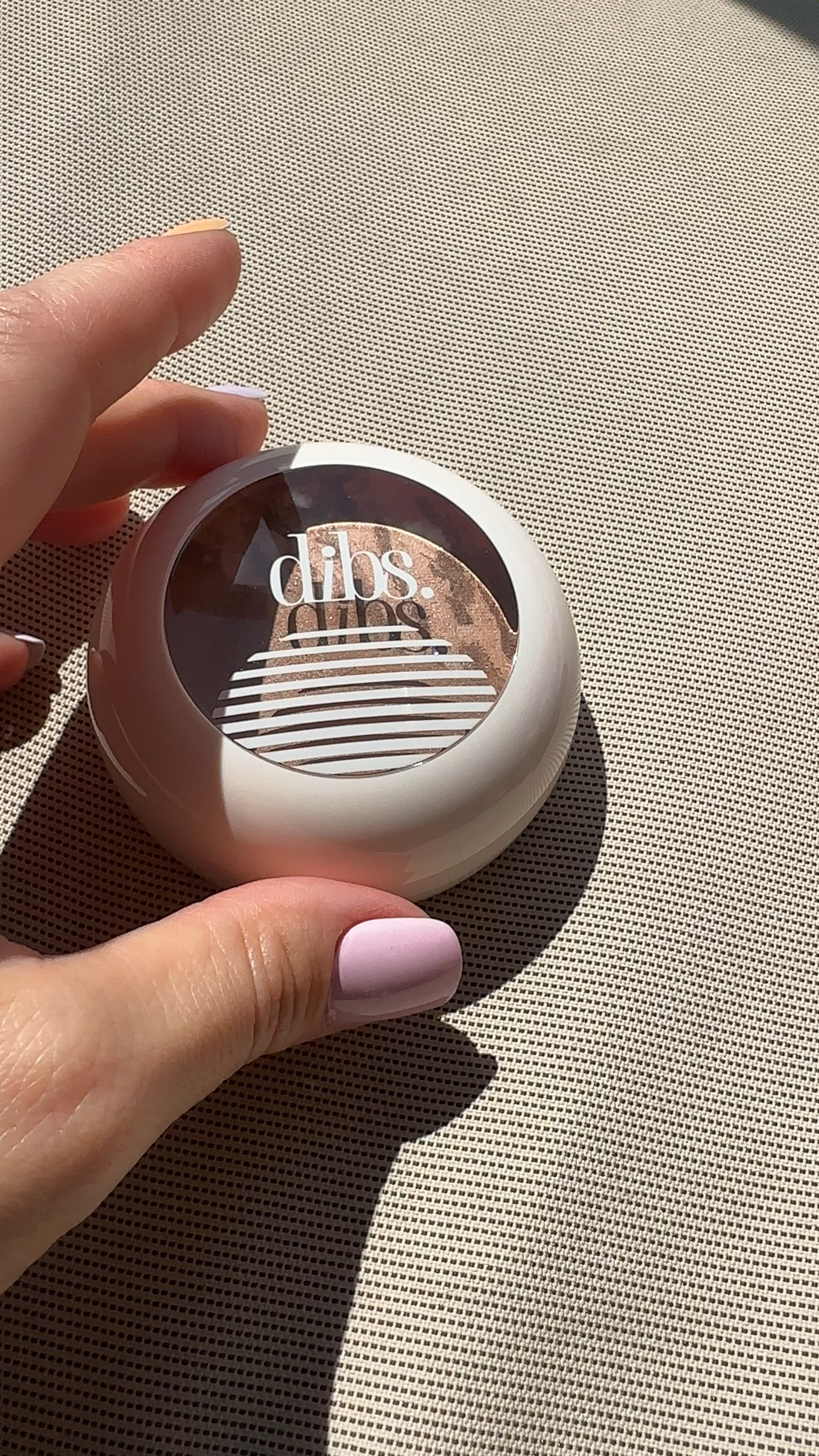 Dibs “ the duet “ baked bronzer in color caramel cappuccino ☕️ ok 1st of all - the smell is pretty damn amazing.. think of the best milkshake you’ve ever had and that’s it. The coloring is just so
Beautiful, there are also many other color options . So obsessed with this ! 

#dibs #makeup #beauty 

#LTKFindsUnder100 #LTKBeauty #LTKFindsUnder50