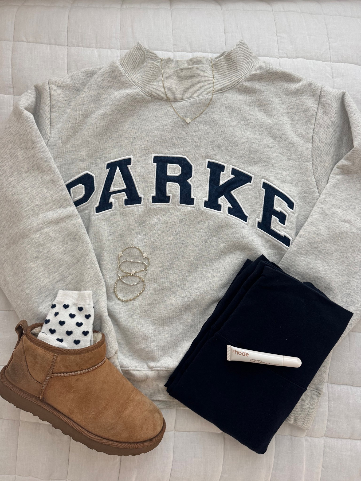 comfy outfit inspo 

#LTKCyberWeek #LTKGiftGuide #LTKootd