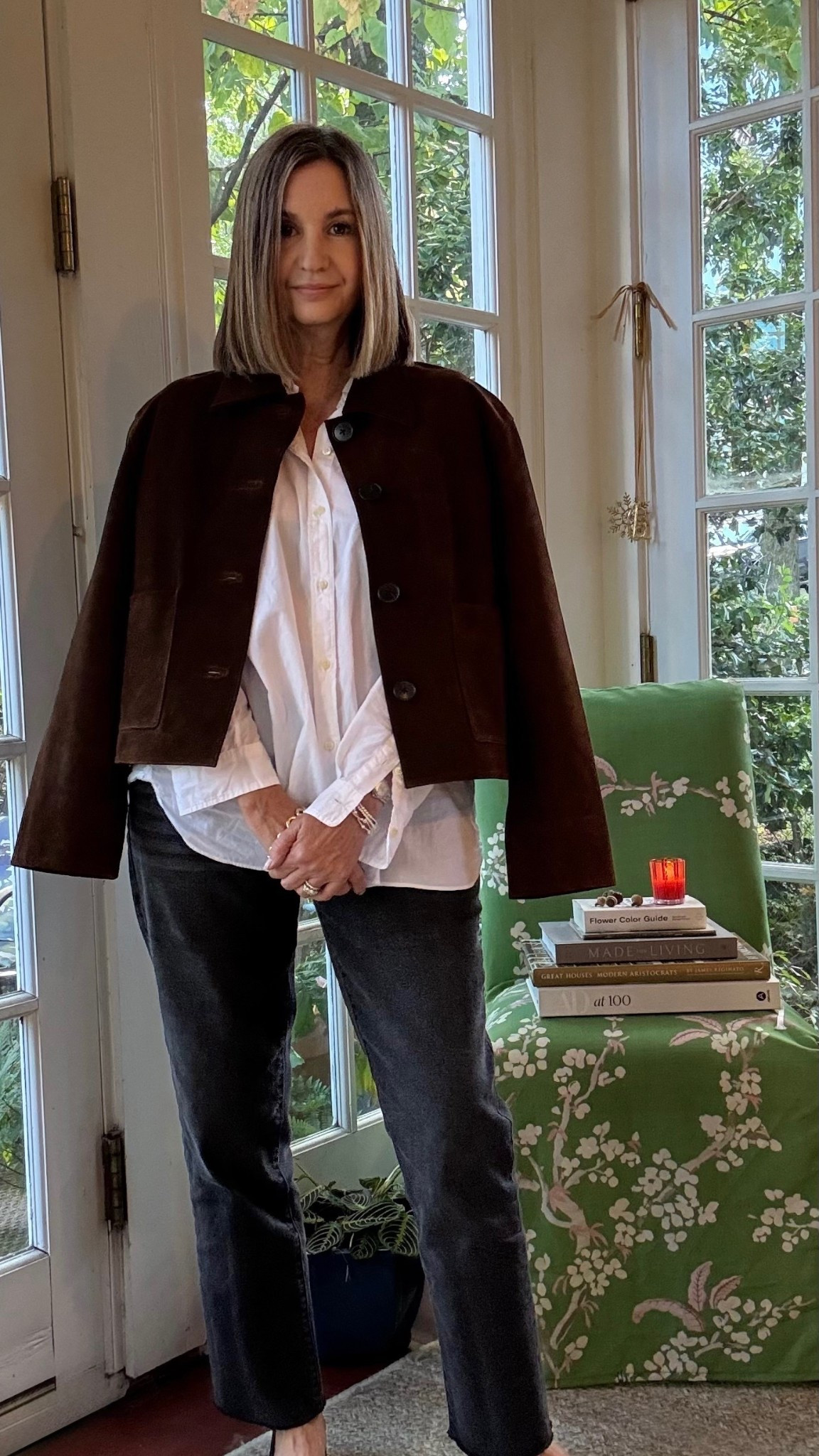 So excited to wear this cropped suede jacket as the temps cool off! I have a deep affection for a white button down in a lightweight fabric - all the better to show just a hint of your black balconette bra. I’m wearing black low rise button front jeans and my fave black day heels. A good lip plumping gloss is key and my everyday mascara has been the same for years! I’m personally not a fan of the pricey mascaras - and I’ve tried them all! This brand is inexpensive, long lasting and doesn’t flake! 
I’ve linked items in various price ranges so you can recreate this look and go wild mixing matching each and every day. Remember, not everything has to be brand new and I encourage shopping brands and sites that keep clothing in circulation, including Frank & Eileen, Madewell &
J. Crew, Poshmark, EBay and ThredUp.
I hope you’re enjoying a wonderful day! 