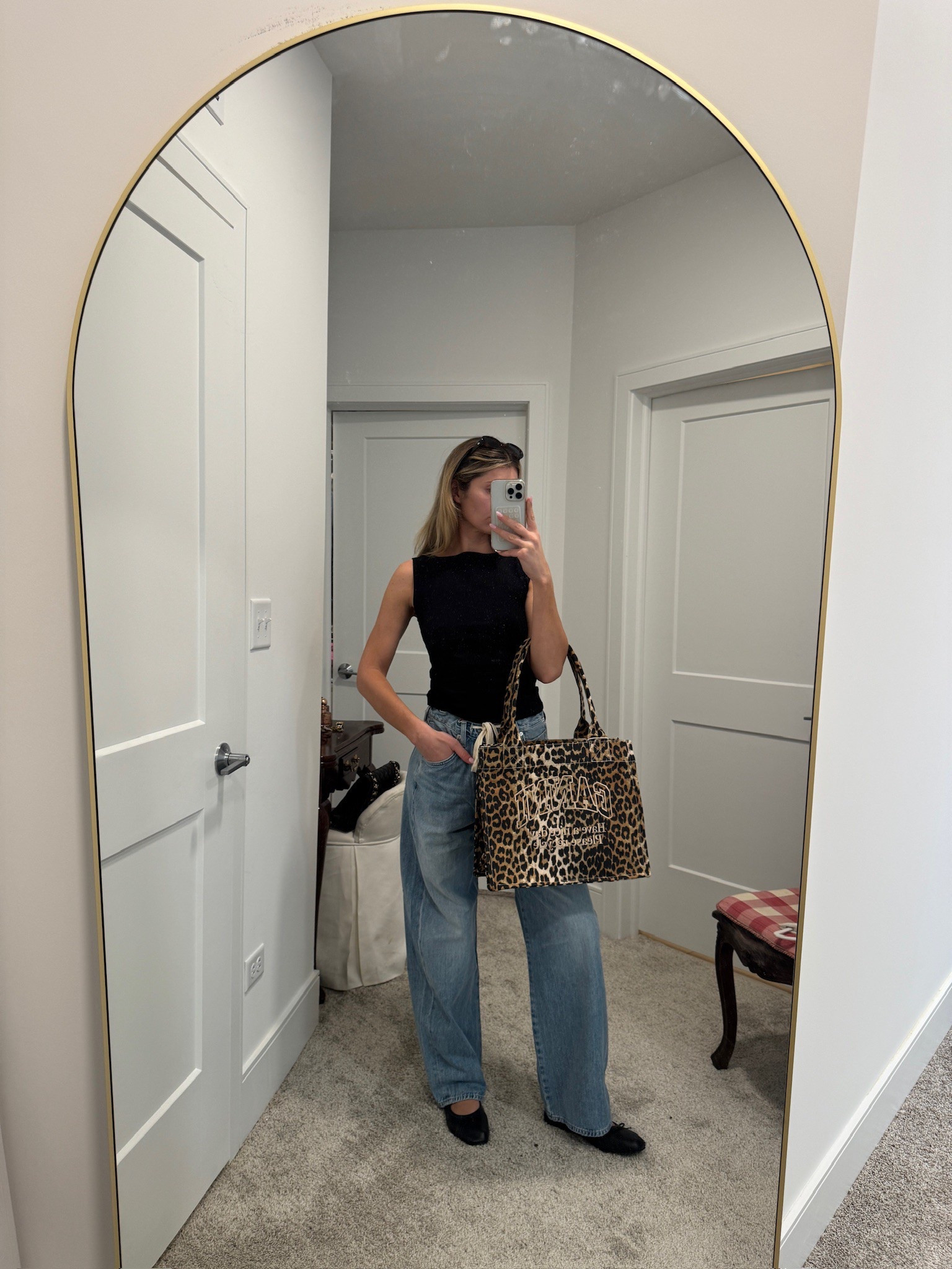 Casual OOTD🖤🐆

Casual outfit inspo, trendy fashion, tote bag, work outfit, elegant style, spring outfit inspo

#LTKSeasonal #LTKStyleTip