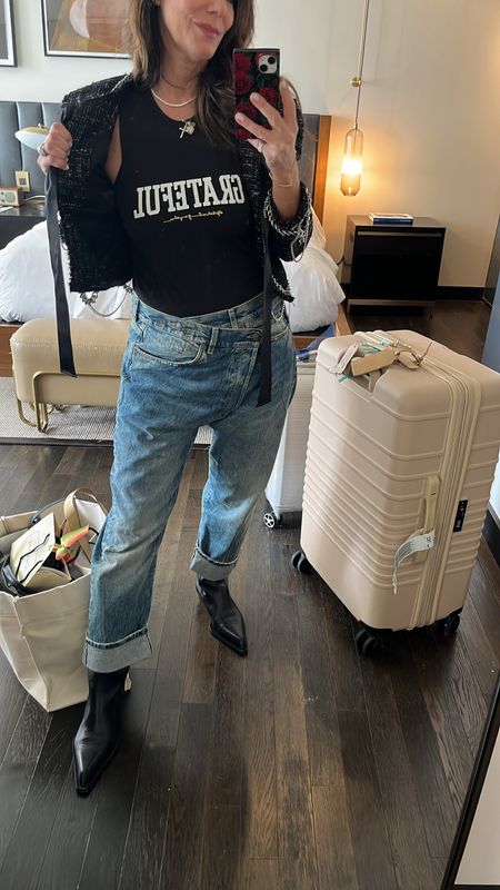 Grateful for the last few days w @ltkcon 
This is my airport look going back to Pittsburgh 
I get so many compliments on these R13 jeans!! Size down😜

#LTKCon #LTKover40 #LTKtravel