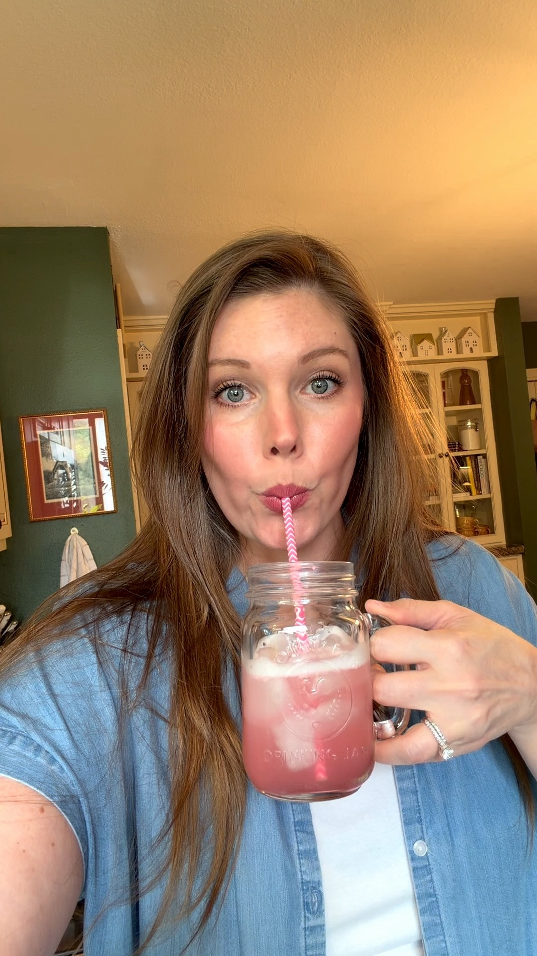 sharing some protein shakes i love with you!
..................
clear whey protein shakes shaker bottle white tank denim shirt chambray shirt watch bracelets gold jewelry gold bracelets gold watch amazon jewelry jean shirt summer outfit casual outfit idea seeq protein oath protein oath clear whey protein glass cups drinking glass with straws glass straws nontoxic glass protein bar summer trends spring trends  

 #LTKfitnessgoals #LTKselfcare #LTKActive