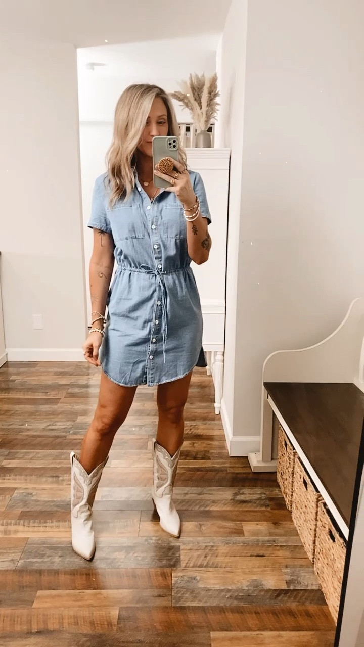I love this dress so much!! Super cute denim dress for summer festivals 🫶🏼 use code: emmer15 to shop 15% off your orders of $65+ 

Summer dress, spring dresses, denim dress, Easter dress, 

#LTKFestival #LTKFind #LTKunder50