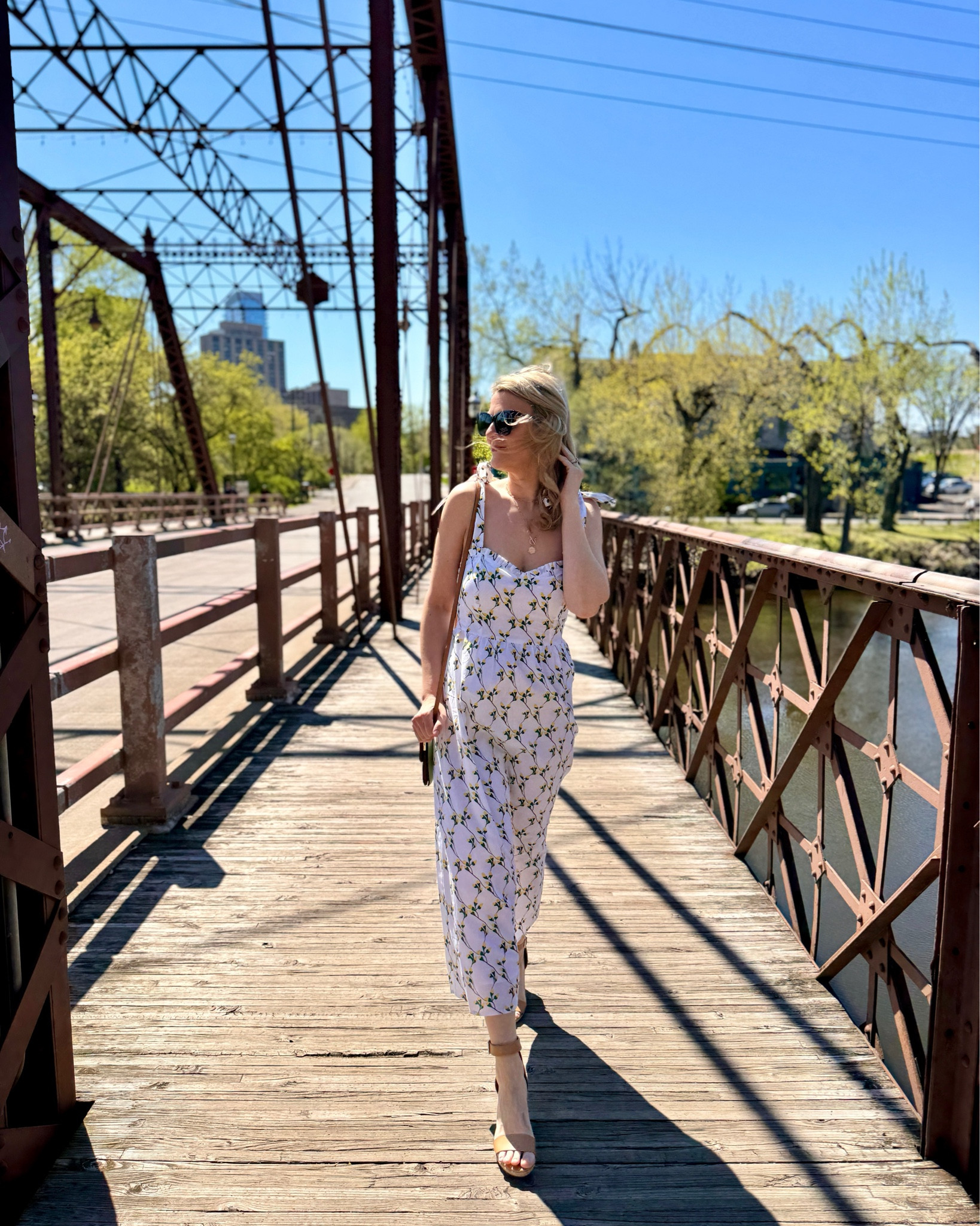 The Jackie Dress by @beyondbyvera is giving all the spring energy—sweetheart neckline, flowy A-line fit, and the prettiest Provence-inspired wildflower print. It’s light, comfy, and perfect for sunny days around the Twin Cities—brunch, garden hangs, or just weekend wandering.

#LTKTravel #LTKParties #LTKStyleTip