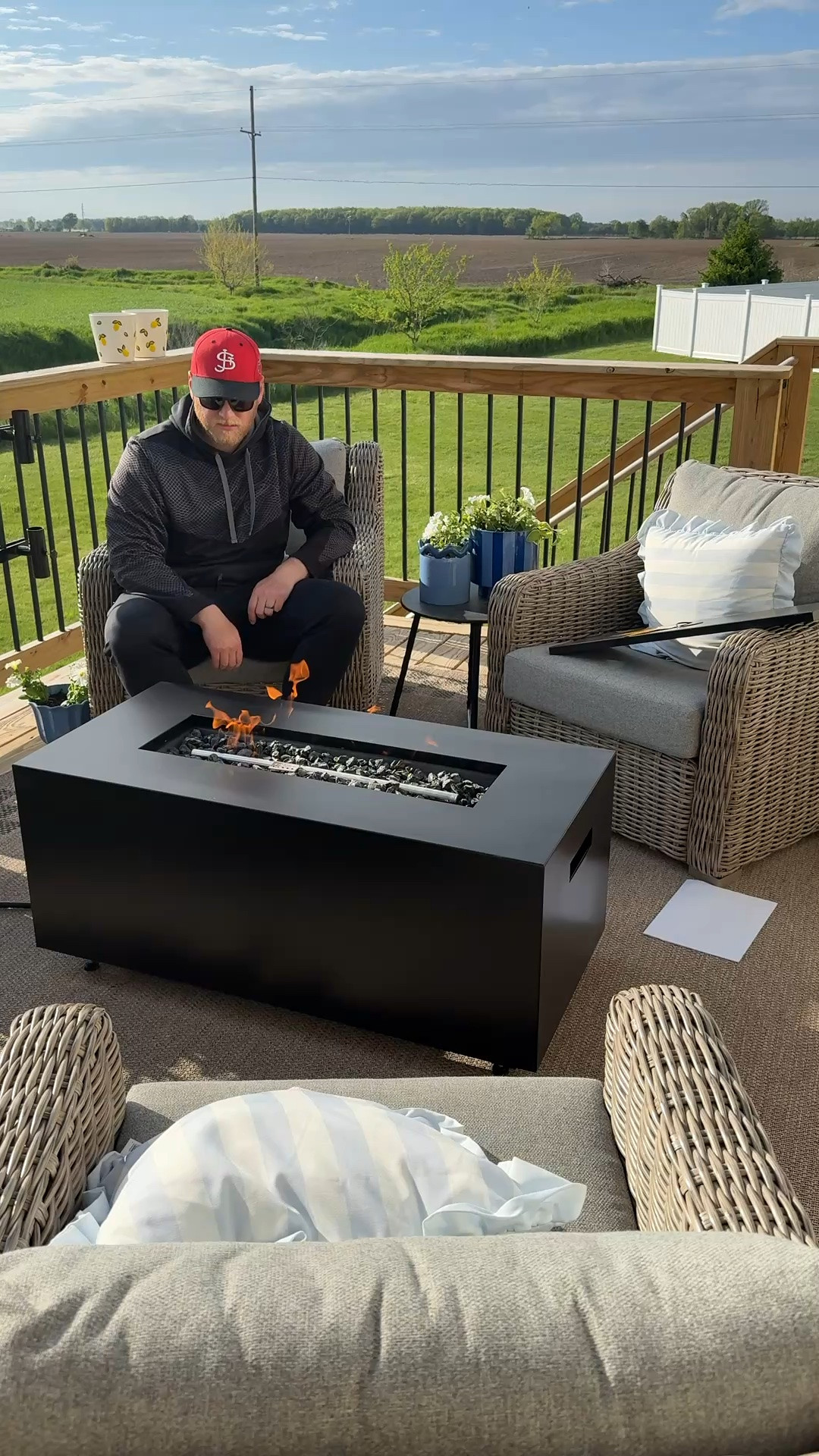 Outdoor patio area! Propane fire pit