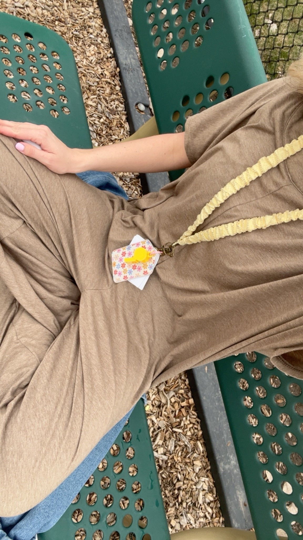 I can’t for the life of me find the exact romper BUT I’ve found ones that are super super similar 🫶🏼