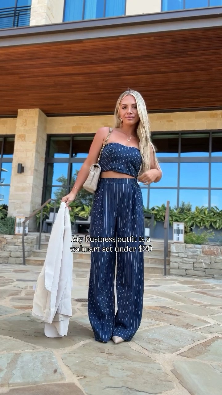 Loving this Walmart business casual outfit I’m wearing at LTK con! It’s under $20 I’m in a size XS. 

#walmart #ltkcon #dallas #texas #businesstrip #walmartfashion @walmart