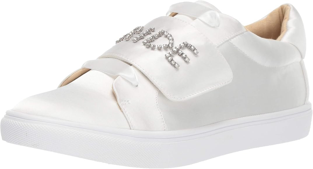 Blue by Betsey Johnson Women's Sb-Liana Sneaker | Amazon (US)