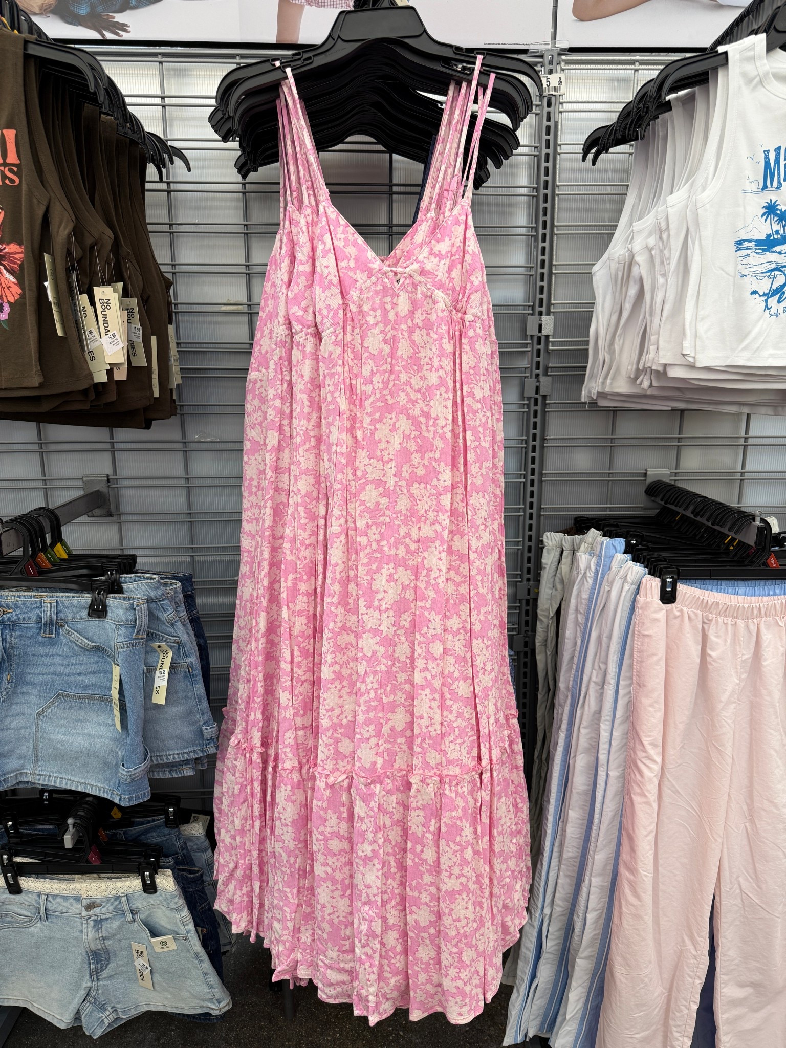 This is such a nice maxi dress. 🤩 
Chic
Outfit idea
Outfit inspo
Affordable fashion
Sleeveless

#LTKSeasonal #LTKfindsunder50 #LTKstyletip