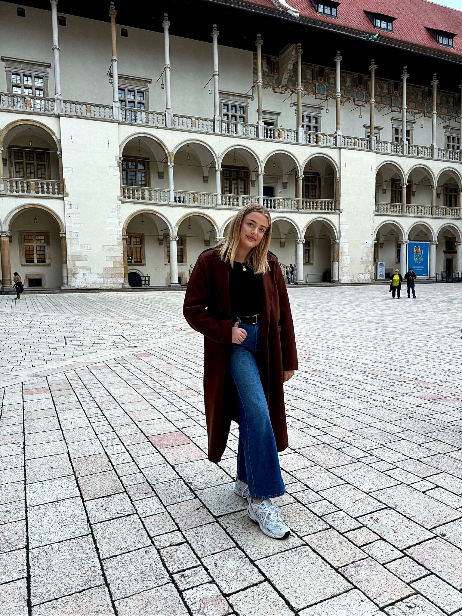 Day-to-Day Midsize Style 🤎

#LTKSeasonal #LTKeurope #LTKmidsize