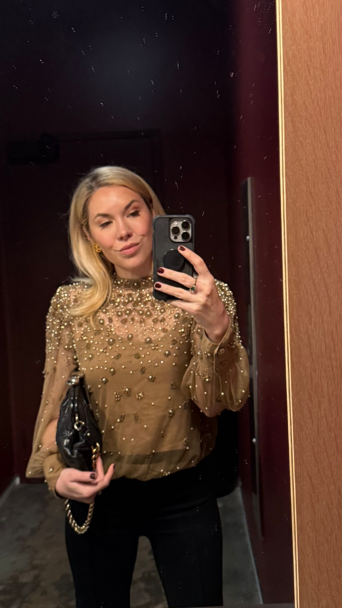 Tonight’s outfit 
This top would be perfect for NYE!
And these pants are soooo flattering!
NYE Outfit 
New Year’s Eve Outfit 
#LTKHoliday