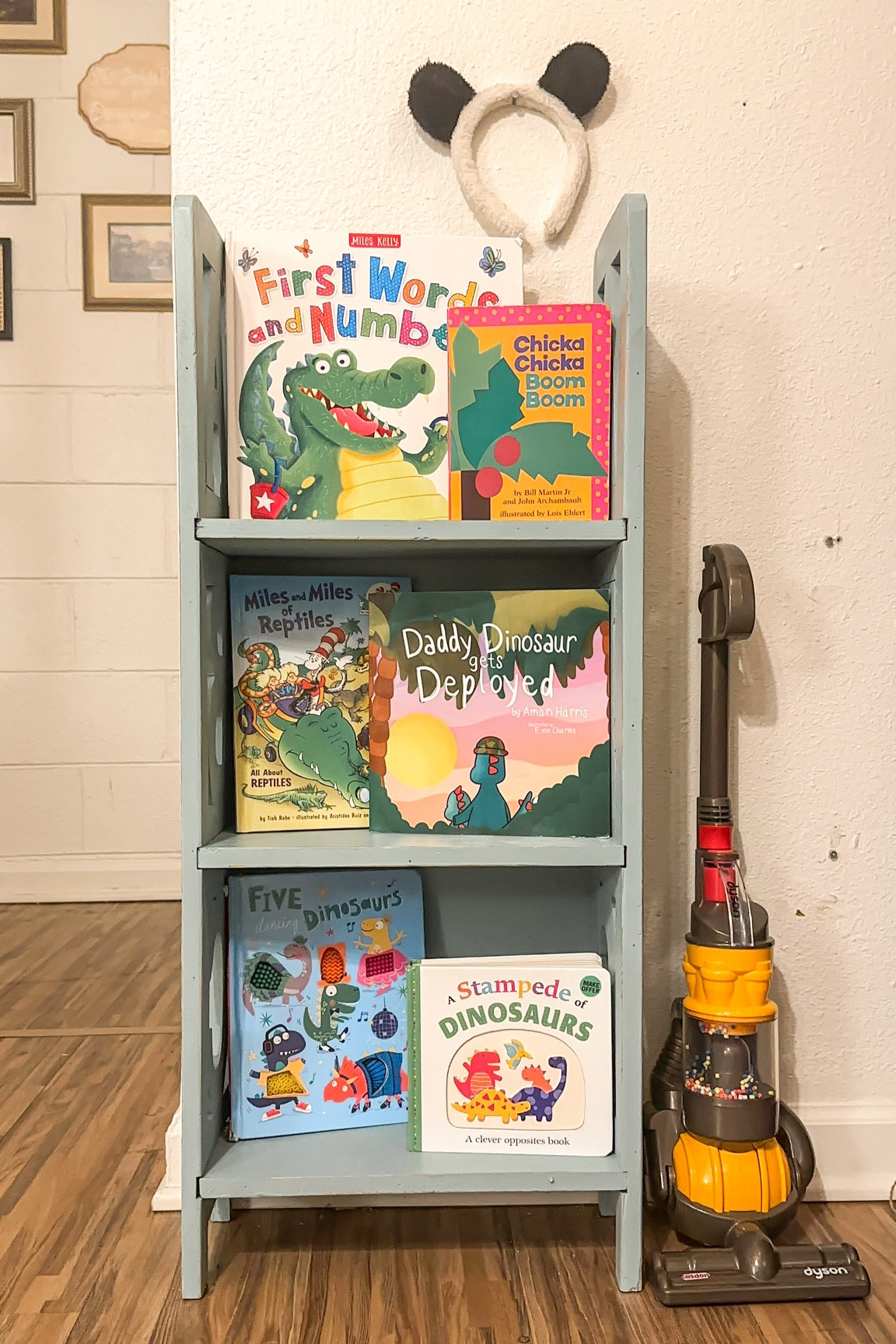23 month old toddler twin boys weekly dinosaur themed bookshelf rotation 

#LTKkids #LTKhome #LTKfamily