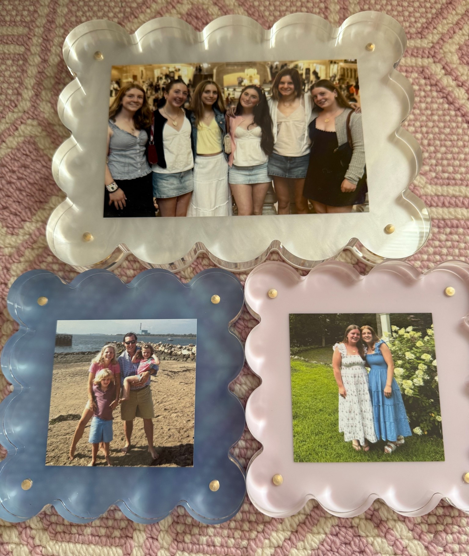 The cutest picture frames🩵 you will only ever want these from now on! Blaine is taking these for her dorm room!

#LTKFamily #LTKHome #LTKFindsUnder50