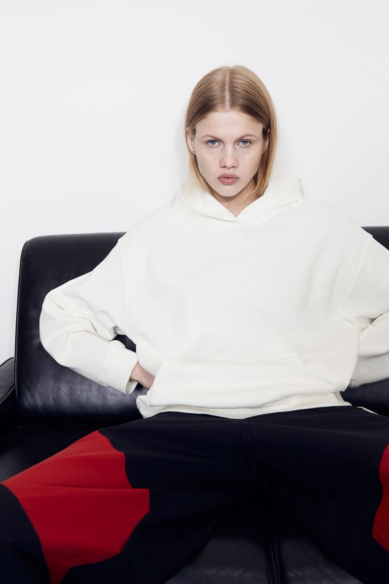 Oversized hoodie - Cream - Ladies | H&M GB | H&M (UK, MY, IN, SG, PH, TW, HK)