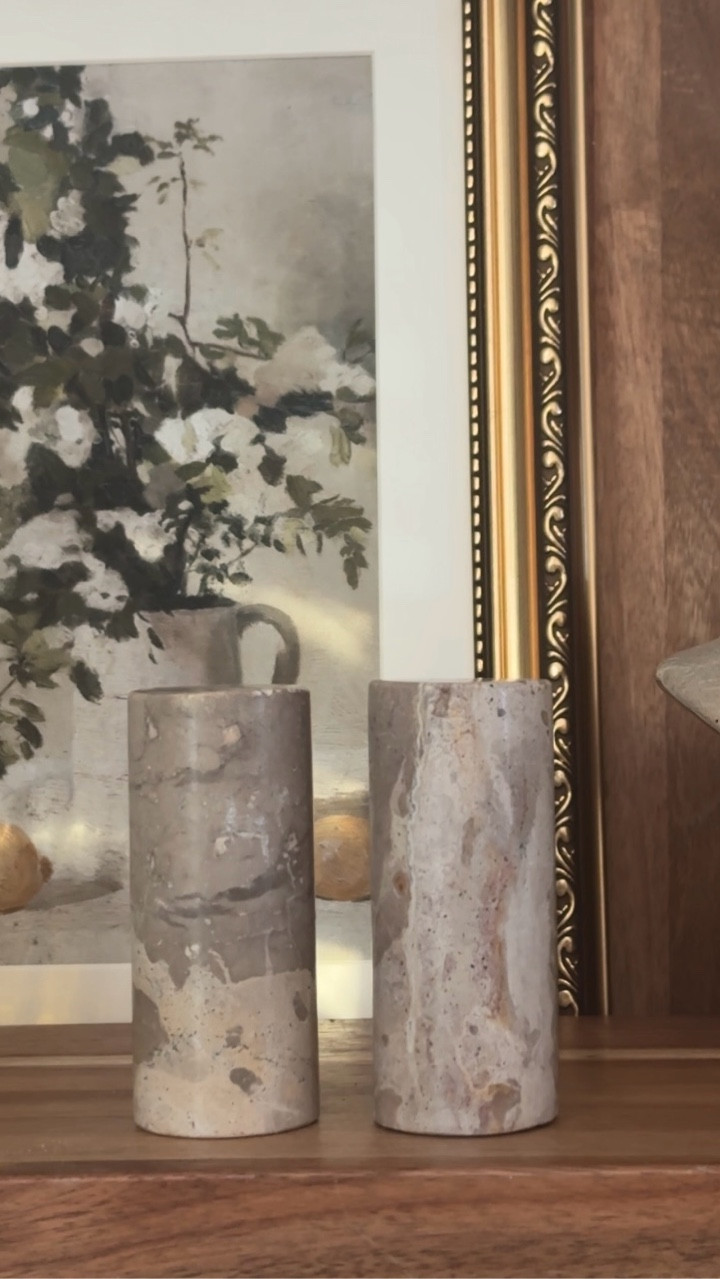 Just kidding, I’m sure your salt and pepper shakers are fine lol. I could not resist these marble ones though! 



#kitchenfinds #neutralhomedecor #homeinspo #kitchen #homeideas

#LTKHome