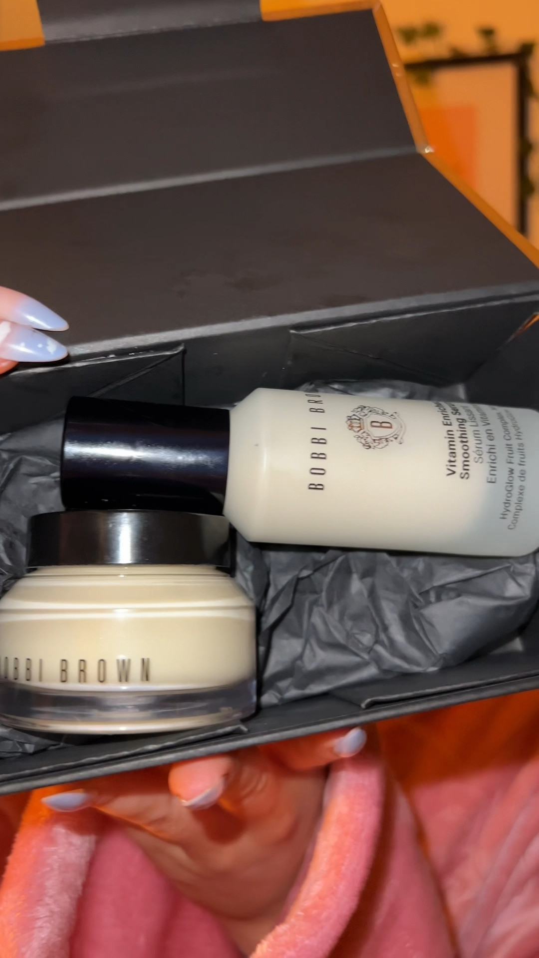 GRWM + Bobbi Brown 🫧

Vitamin Enriched Smoothing Serum paired with the Vitamin Enriched Face Base will leave your skin feeling hydrated, plumped, and of course glowy! ✨

The Vitamin Enriched Smoothing Serum is designed to hydrate and smooth your skin while giving it a healthy glow. It’s enriched with vitamins B, C, and E, as well as hyaluronic acid, to nourish and plump your skin. It’s perfect for reducing the appearance of fine lines and wrinkles. 

While the Face Base is a moisturizer and primer in one, so it preps your skin for makeup while providing hydration. Packed with vitamins B, C, and E, it nourishes and brightens your skin, giving you a healthy and radiant complexion. 

Has an amazing citrus scent that’s so refreshing! 🍊 Absolutely adore this combo, especially before makeup & bedtime!! 

Grab yours bby, i have your link ready right below!

Xoxo!

#LTKstyletip #LTKMostLoved #LTKbeauty