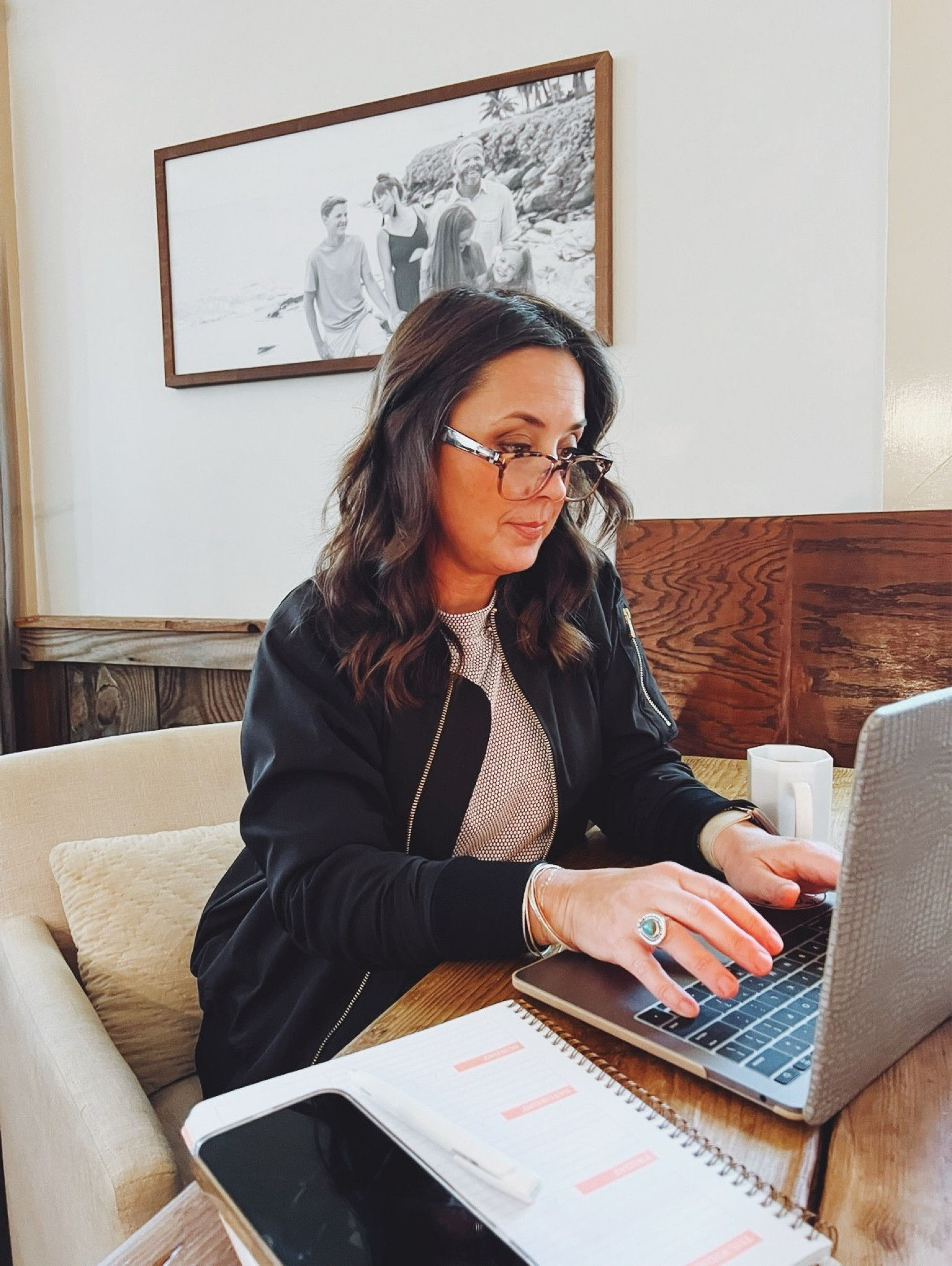 My favorite pair of glasses that are still stylish⚡️

#LTKHome #LTKGiftGuide #LTKStyleTip