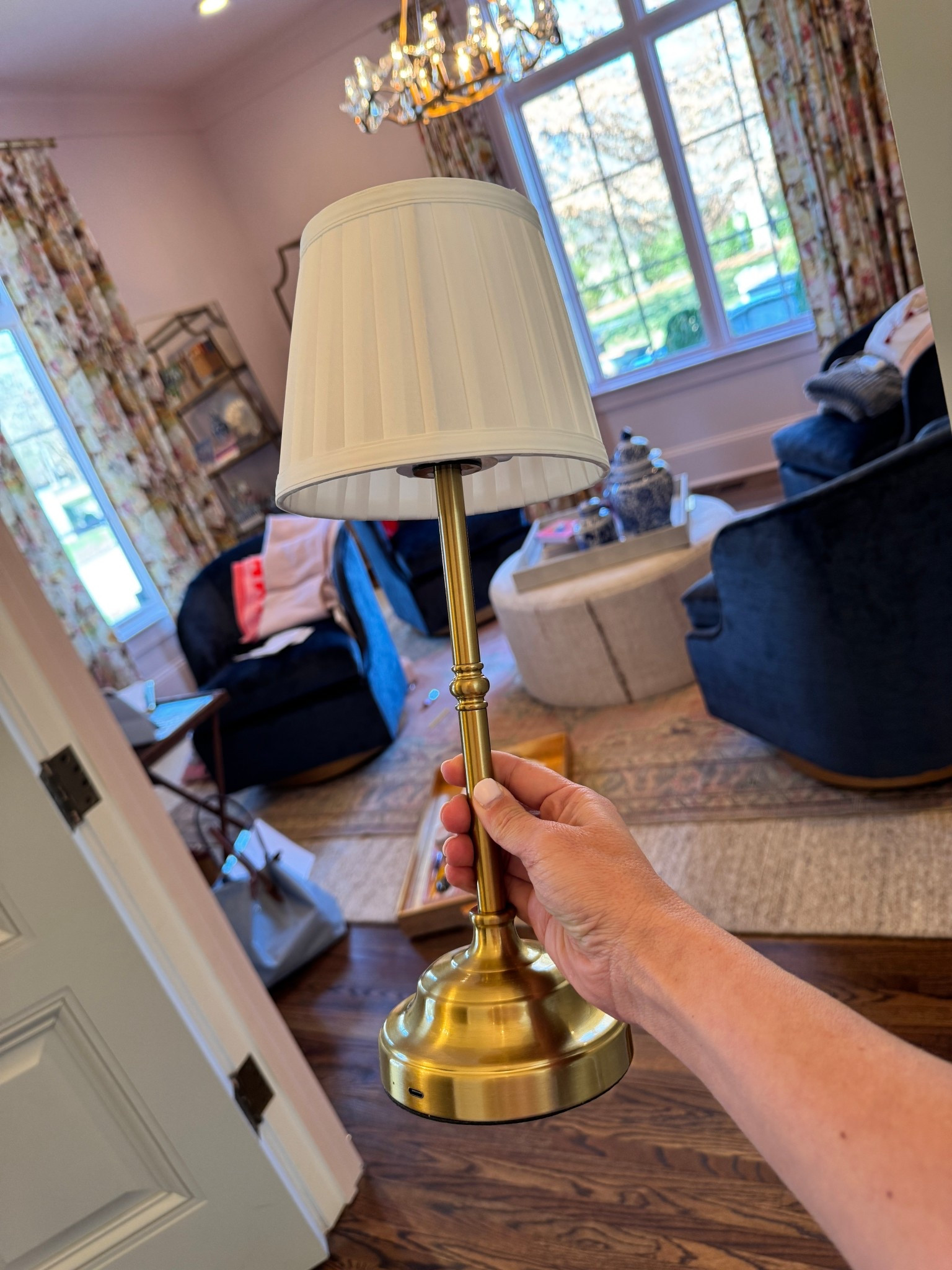 Y’all these are amazing! Rechargeable battery powered table lamps. They are cordless, so you literally just pick them up and move from room to room. So good!! 

I’m linking up my other Zon staples we have & use daily. 


#LTKHome #LTKmomlife #LTKdayinmylife
