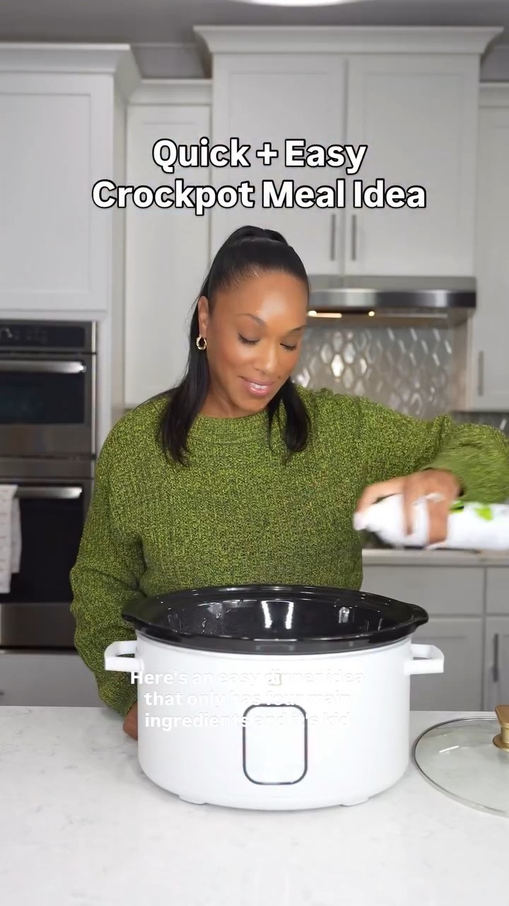 You’ll keep this one in rotation because it’s easy and the family loves it!

✨[Save this post]✨

Ingredients:

1 pound ground beef
2 packages of ravioli (cheese or meat-filled)
1 (25oz) jar tomato sauce
2 cups shredded mozzarella cheese
2 teaspoon garlic powder
2 teaspoon Italian seasoning
1 teaspoon black pepper
Parsley 

Instructions:

Brown the Beef: In a skillet, cook the ground beef over medium heat until browned. Drain any excess fat. Season the beef with garlic powder, onion powder, seasoning salt and black pepper.

Layer the Ingredients: In your crockpot, spread a thin layer of tomato sauce on the bottom. Layer 1/2 of the ravioli on top. Add 1/2 of the cooked ground beef, followed by a layer of mozzarella cheese.

Repeat: Continue layering in this order: sauce, ravioli, ground beef, and cheese until all ingredients are used. Finish with a layer of mozzarella cheese on top.

Cook: Cover and cook on low for 3-4 hours 

10 minutes prior to serving add parsley for garnish 
	
Enjoy!

I linked everything in the video, including my kitchen favorites

#dinnerideas #dinnerrecipes #dinnerrecipe #crockpotmeals #crockpotcooking #easyrecipes #easyrecipe #easyrecipesathome #easyrecipeideas #easyrecepies #slowcookermeals #slowcookerrecipes

#LTKParties #LTKHome #LTKFamily