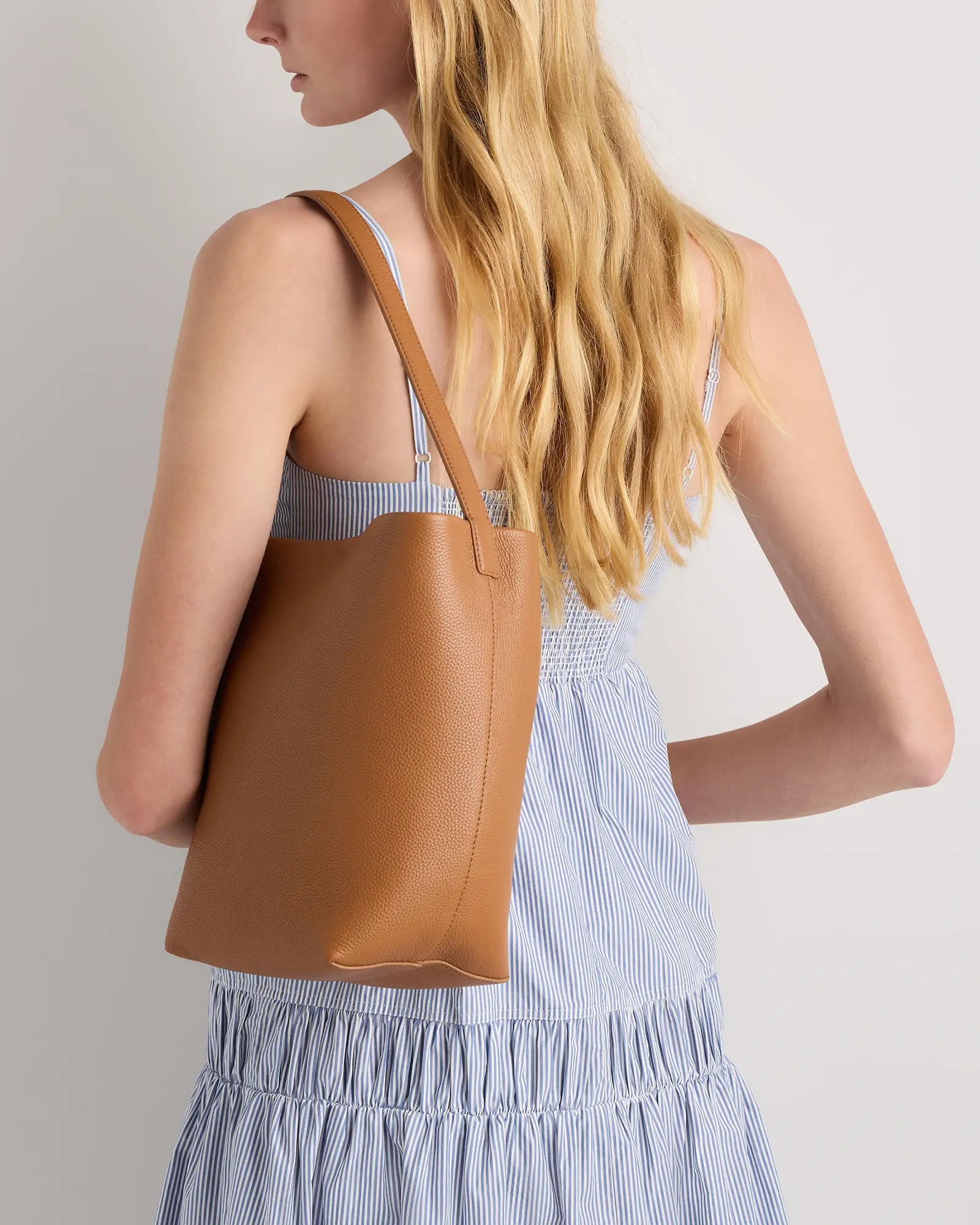 Italian Leather Soft Bucket Shoulder Bag | Quince