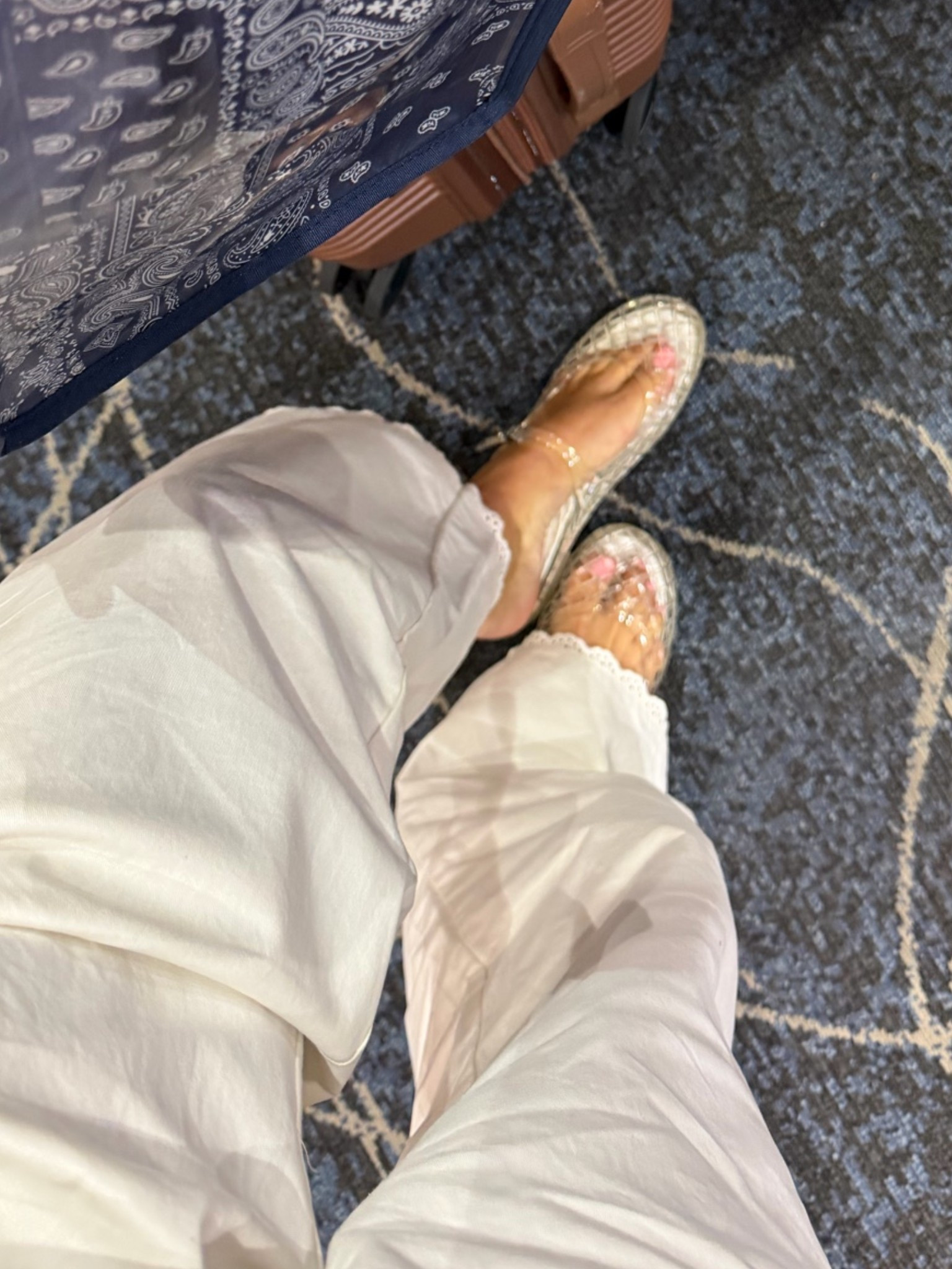 Tory Burch Mellow Jelly Mary Jane Flats @Saks Fifth Avenue

#LTKootd #LTKTravel #LTKdayinmylife