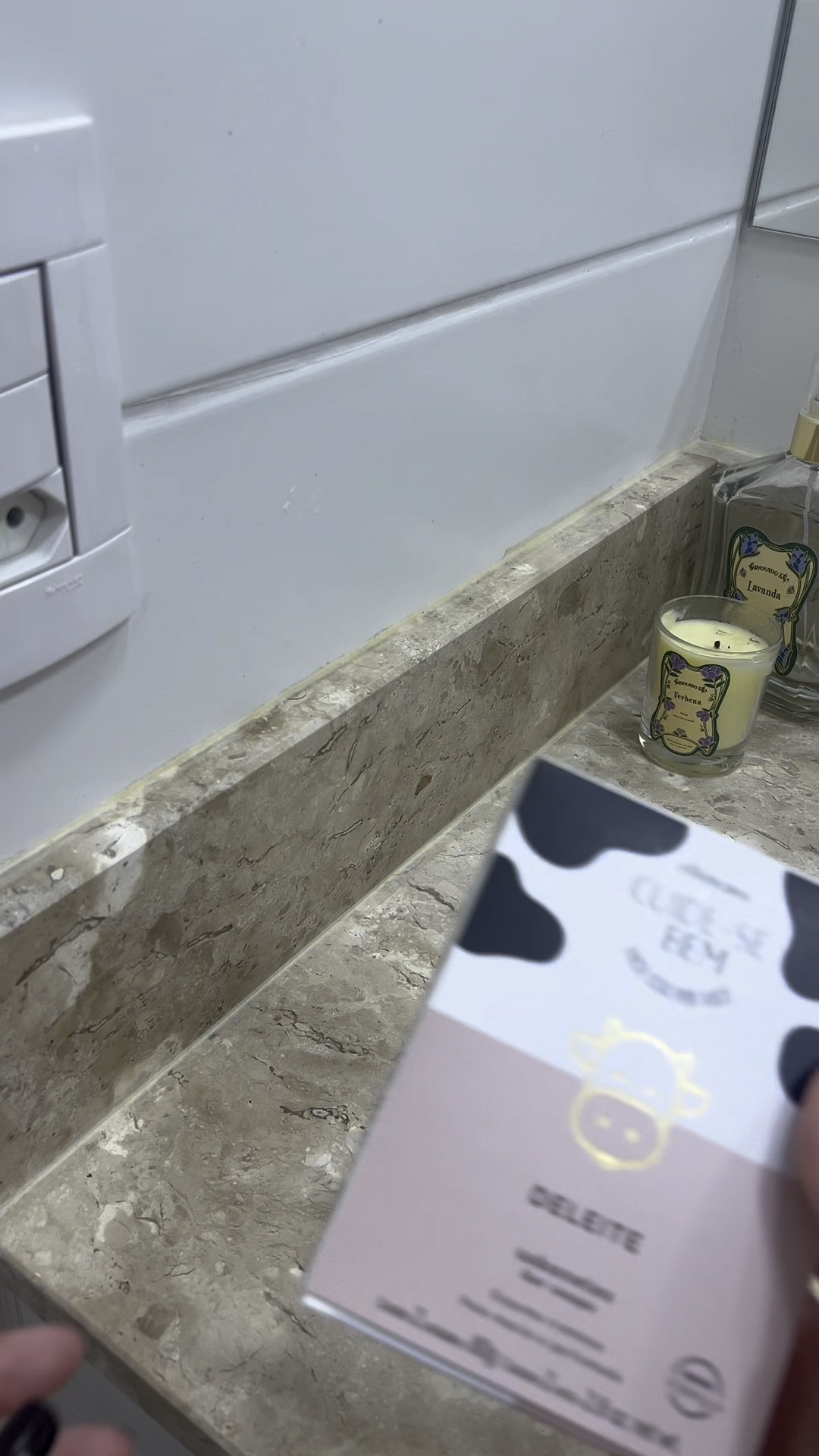 ASMR do meu cheirinho favorito do O Boticário! quem mais é formiguinha como eu e ama um cheiro doce? 🍭🍦

#LTKbrasil #LTKVideo #LTKbeauty