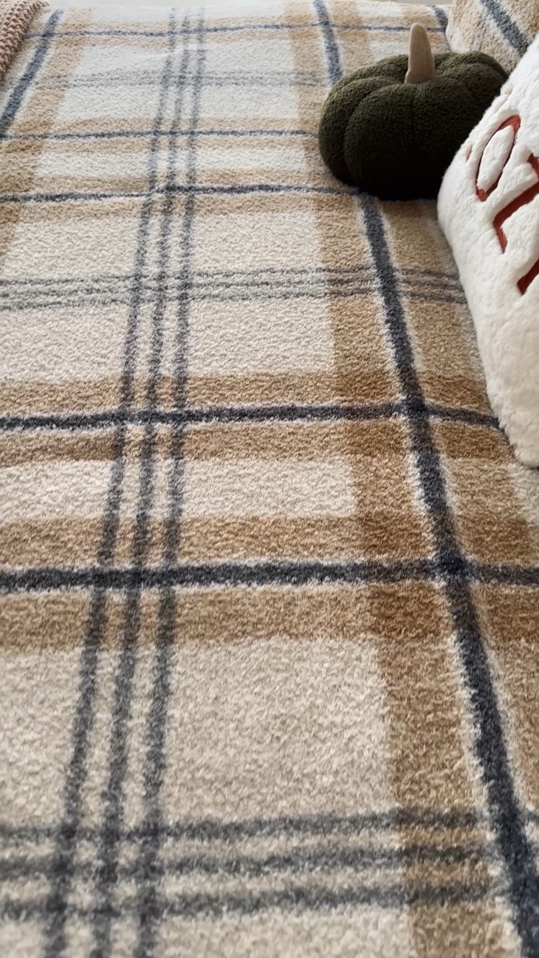 Fall bedding. Plaid comforter  

#LTKSeasonal #LTKHome