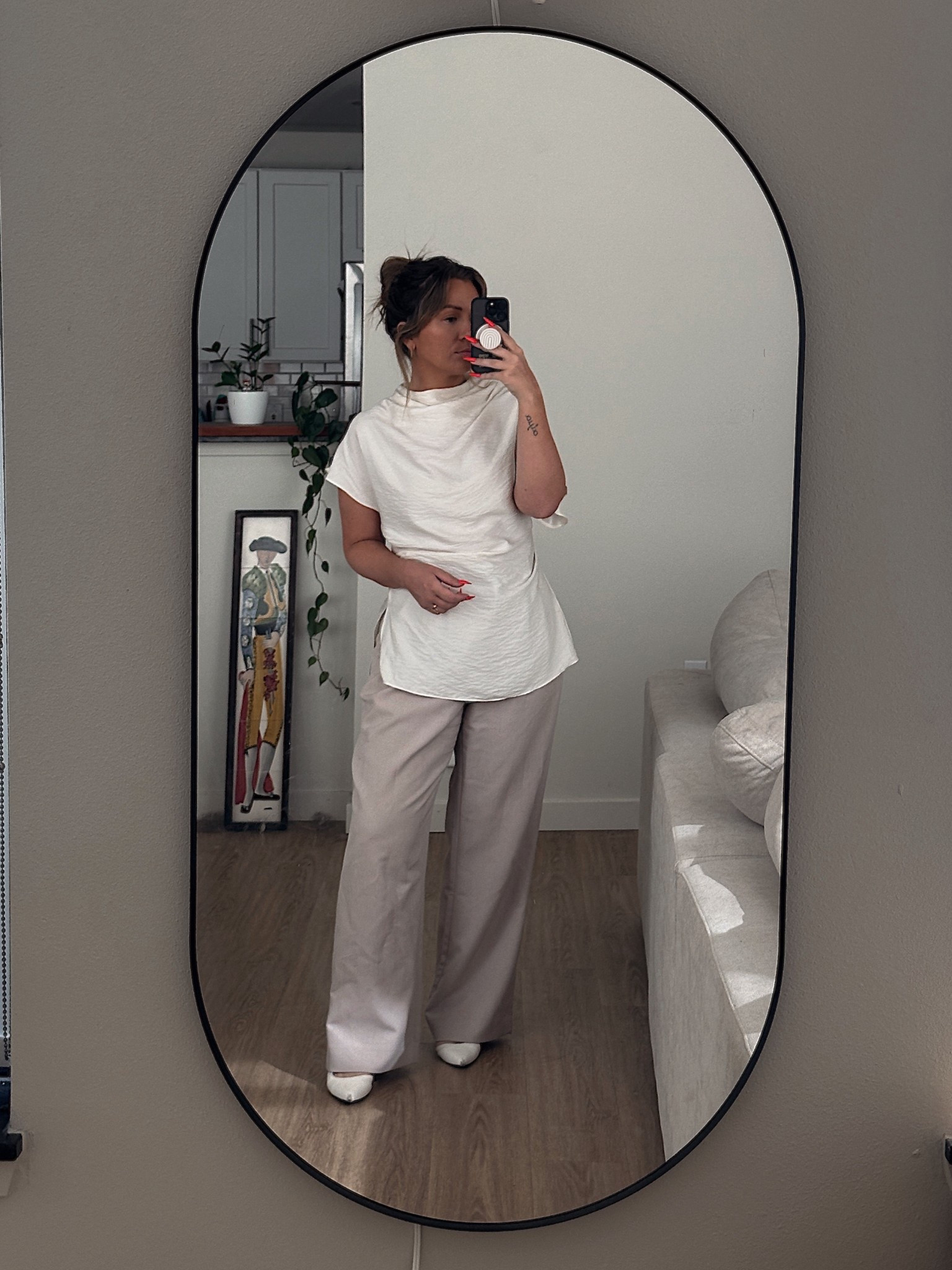 top - mango
pants - abercrombie 
shoes - lifestride

#LTKWorkwear #LTKStyleTip #LTKFindsUnder50