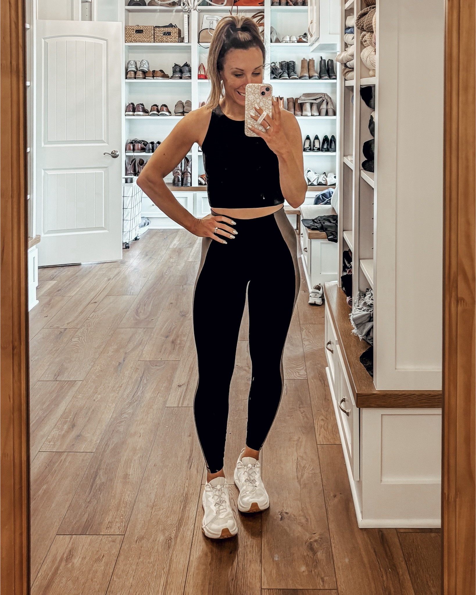 Today’s workout fit!! Top is Lulu, leggings are Abercrombie and sweatshirt is Amazon!! 

Wearing a small in the leggings, a 6 in the tank, and a small in the sweatshirt. 

#LTKSaleAlert #LTKActive #LTKFindsUnder50