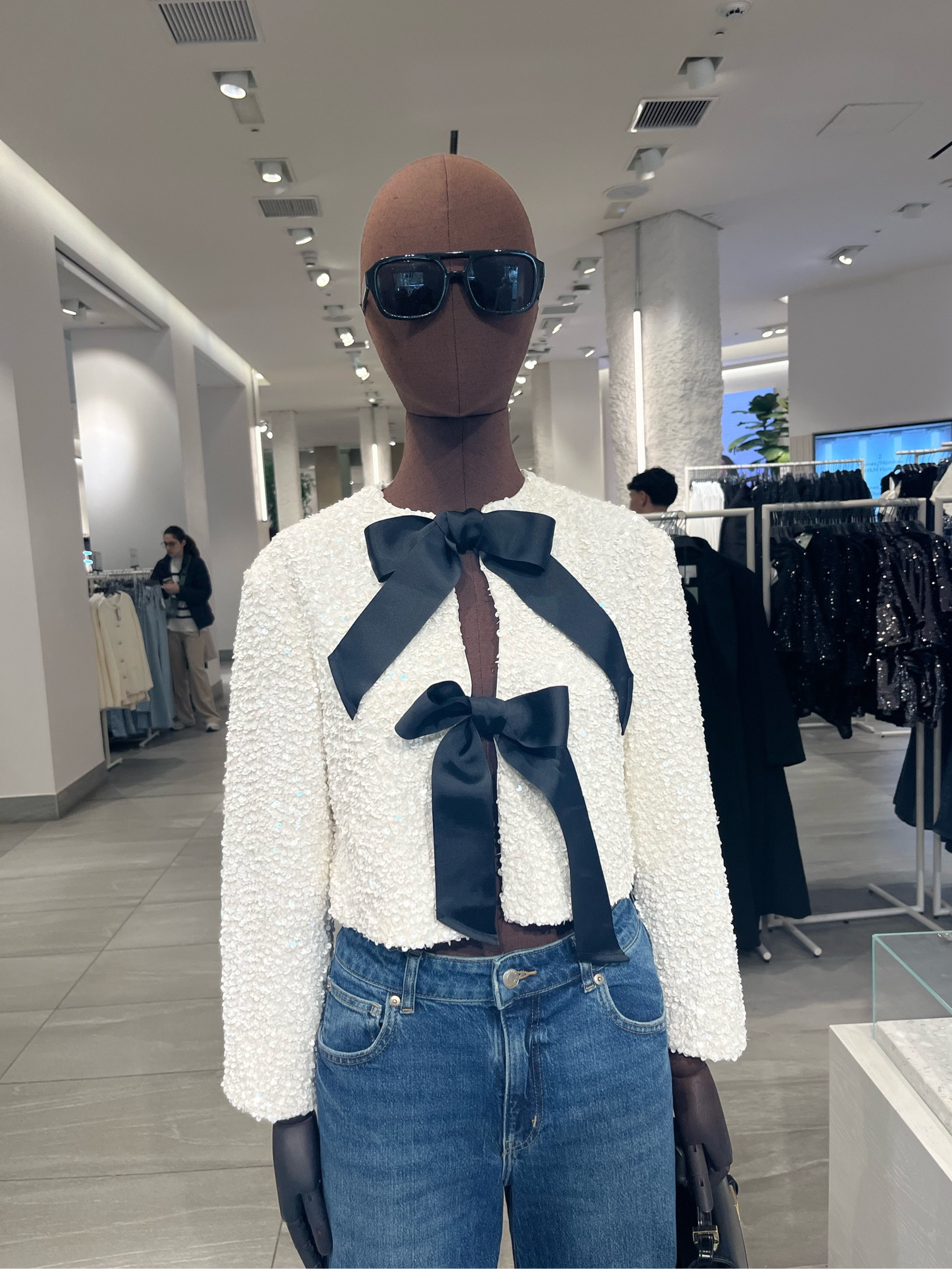 SEQUIN JACKET✨
Tags: bows blouse top H&M marks & Spencer Christmas party sparkle new year outfit trending styles women

#LTKpartywear