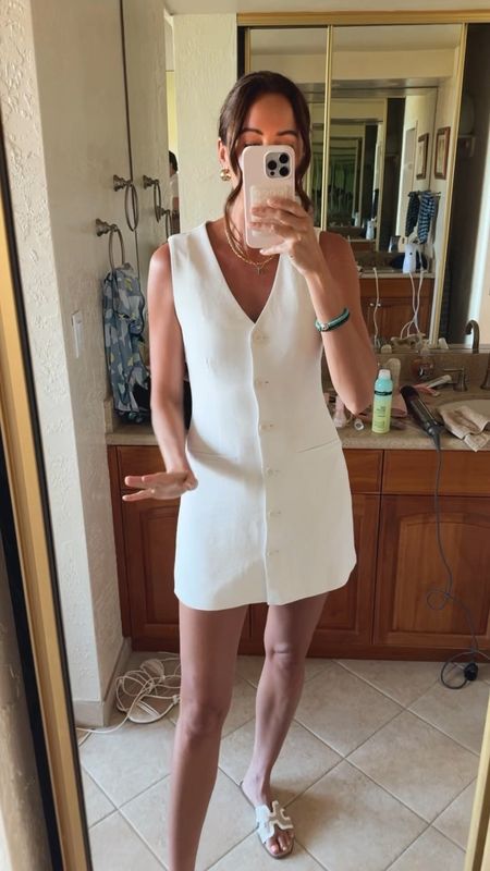 This tailored mini dress from Abercrombie is so cute and perfect for you to wear out on vacation! 

#LTKstyletip #LTKfindsunder100 #LTKtravel
