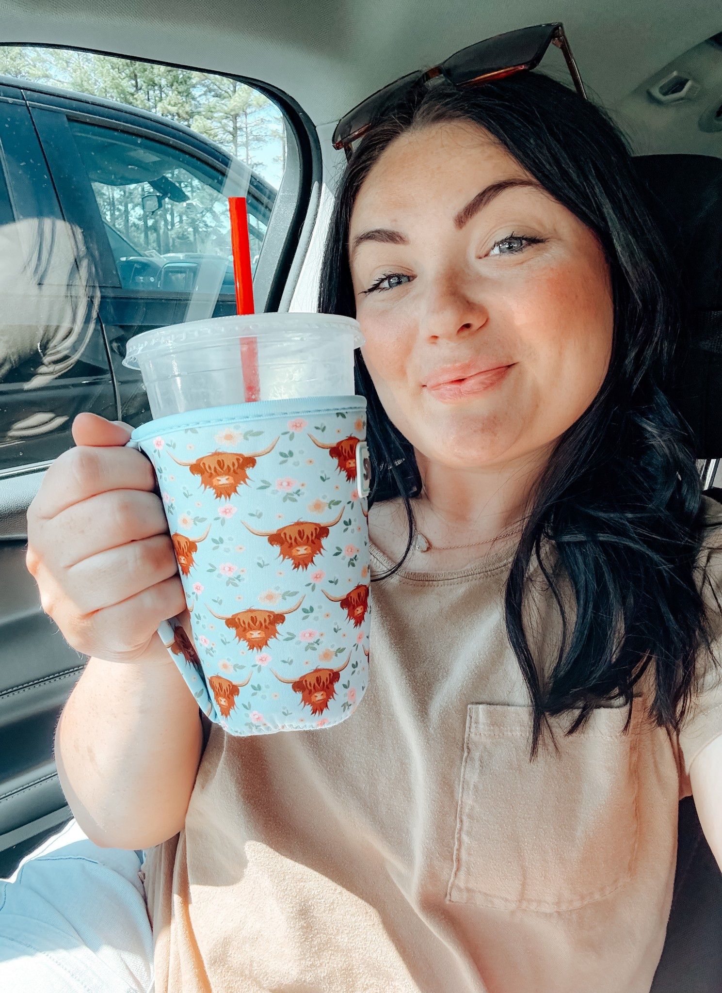 If you’re like me & get a drinky drink every time you go out, then you NEED this 🧋😍

#LTKSaleAlert #LTKGiftGuide