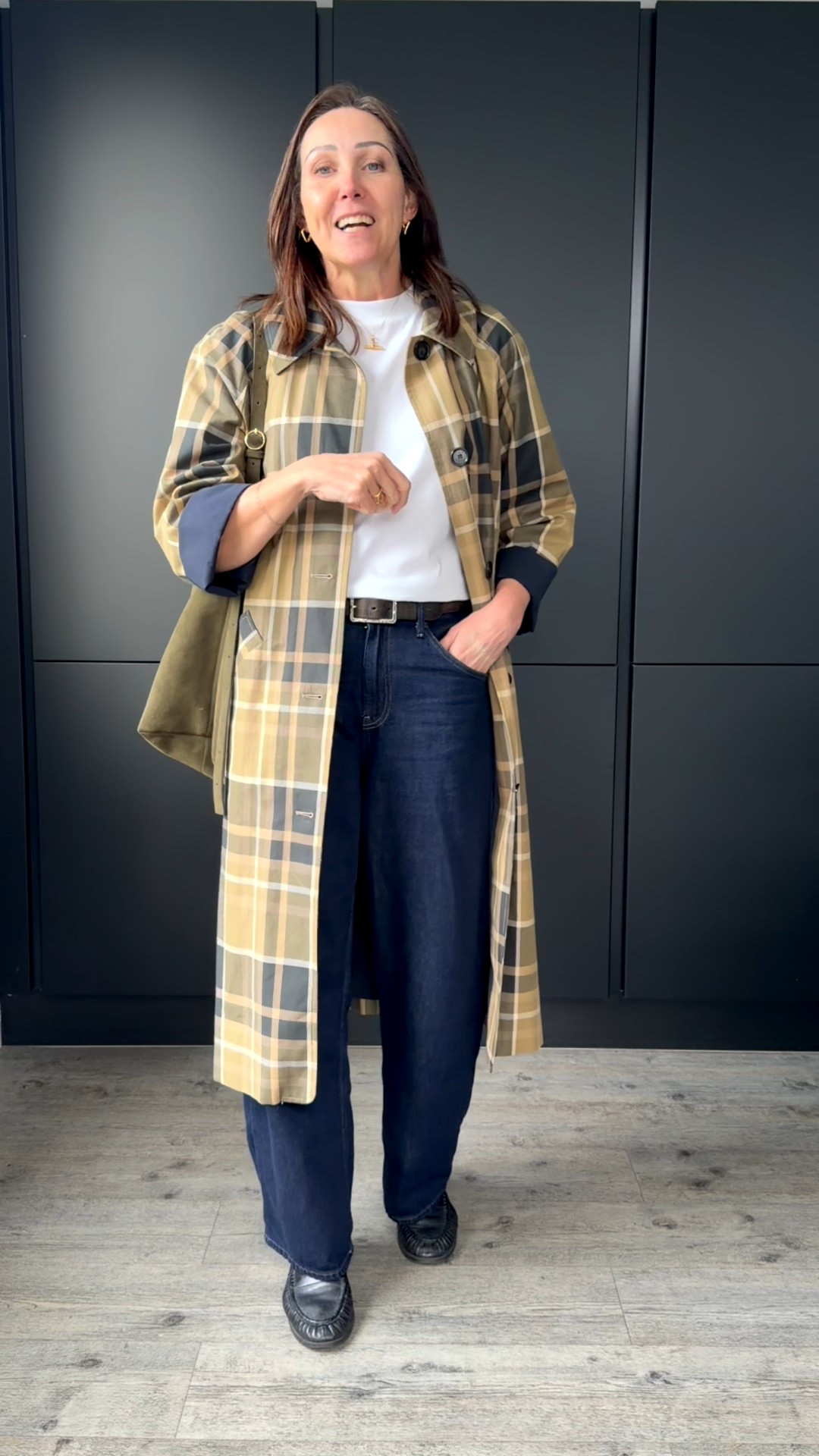 A quick OOTD with the jeans I’m living in and to let you know this gorgeous trench is finally back in stock. I’m in a 10
Jeans are 25/31 and I’m in a medium Tee x

#LTKover50style #LTKstyletip #LTKuk