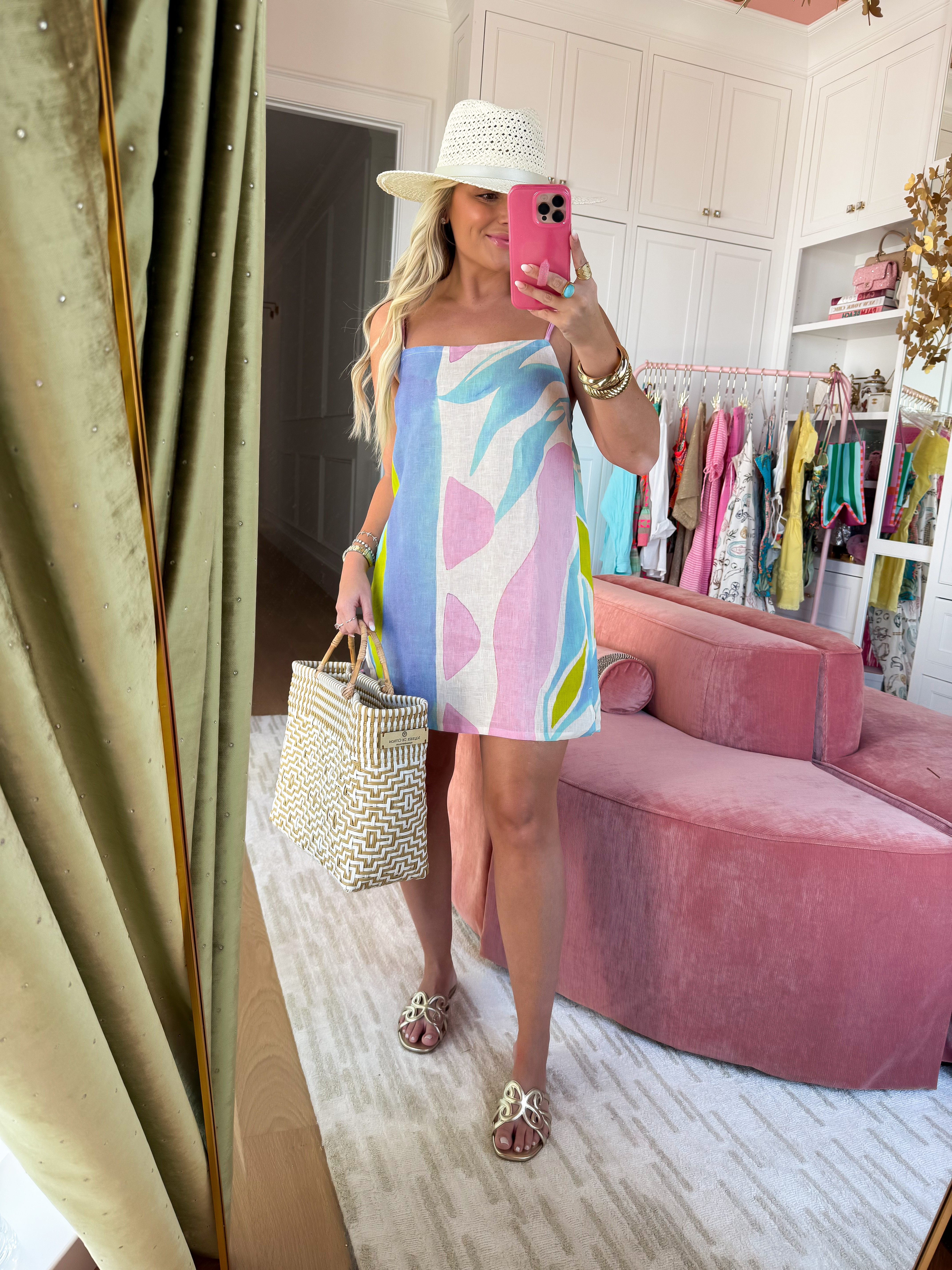 The perfect printed mini. thank you for trusting me with your shopping 🩷✨ commissionable links included 💕

vacation outfits, spring break style, beach dinner outfits, resort wear, feminine spring outfits, colorful outfits, coastal chic, Anthropologie finds

#LTKootd