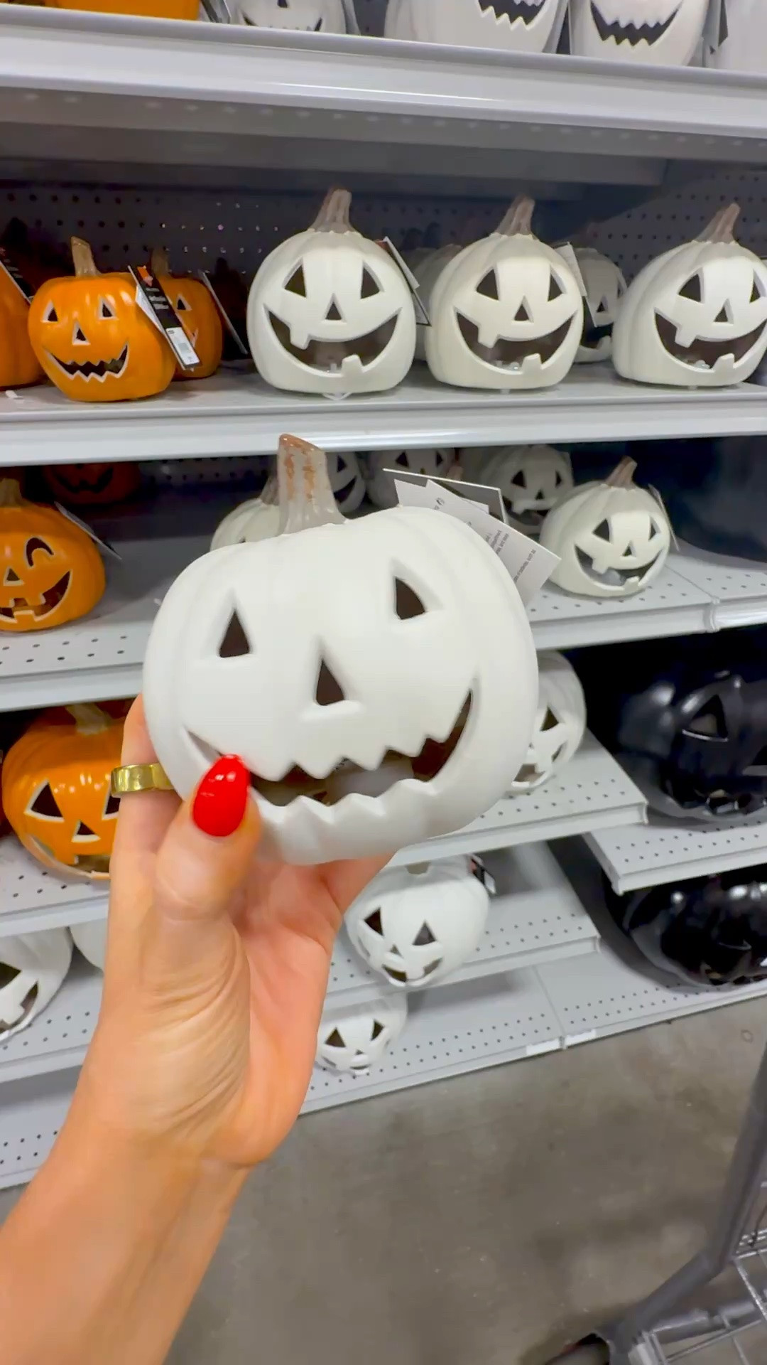 Pre-lit pumpkins in all sizes 





Halloween decor 
At home finds

#LTKSeasonal #LTKHome