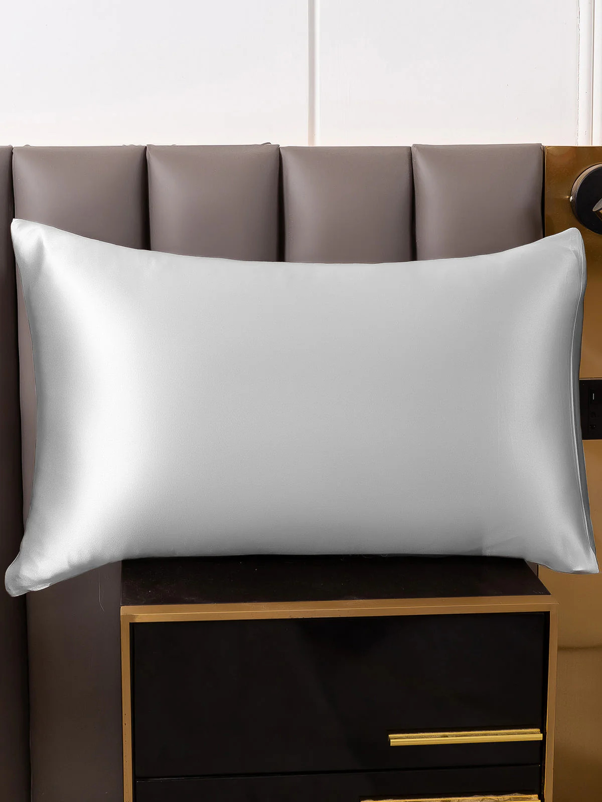 19Momme 100% Mulberry Silk Pillowcase - Hidden Zipper | SilkSilky