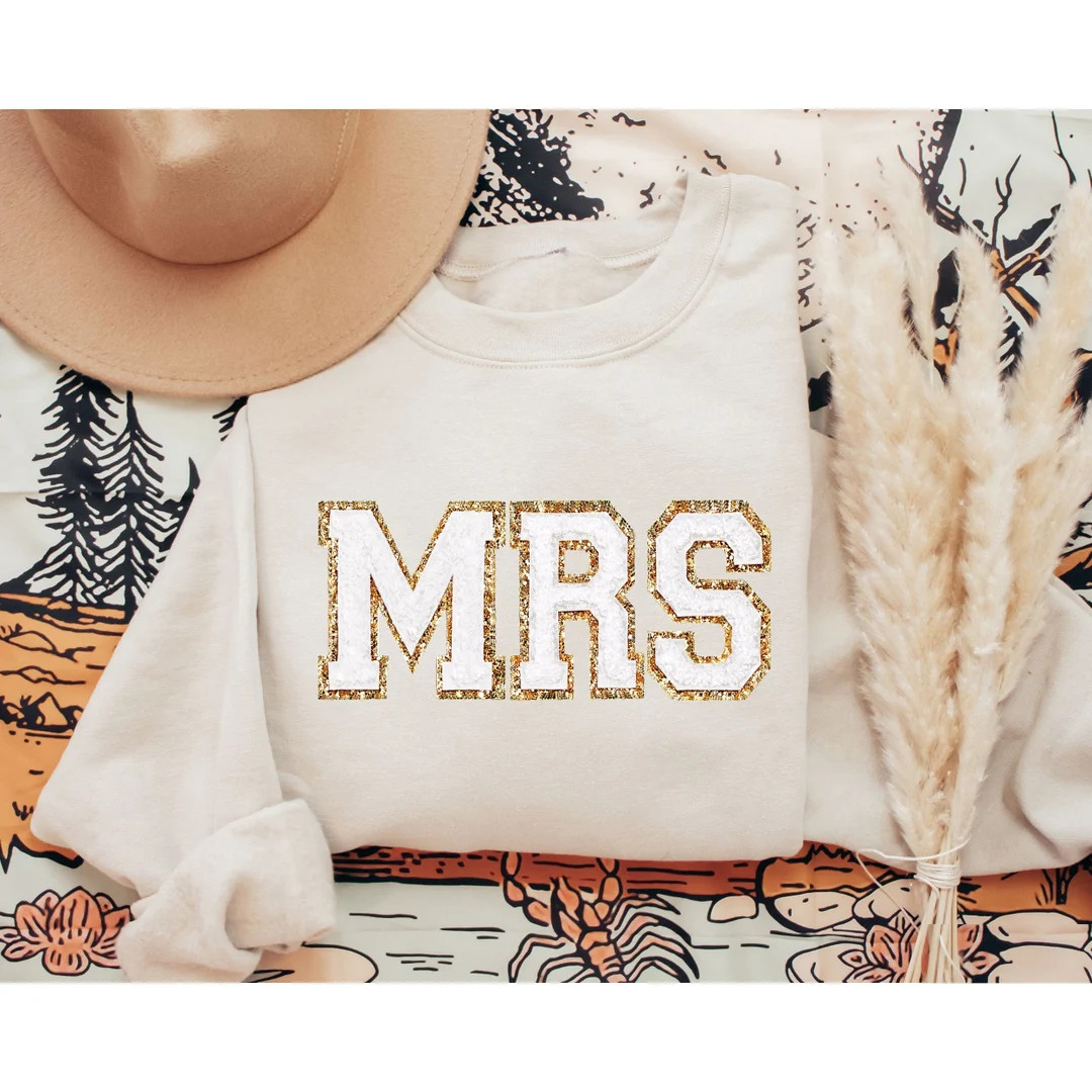Chenille Patch MRS Sweatshirt, Engagement Gift for Bride Sweatshirt Embroidered, Honeymoon Crewne... | Etsy (US)