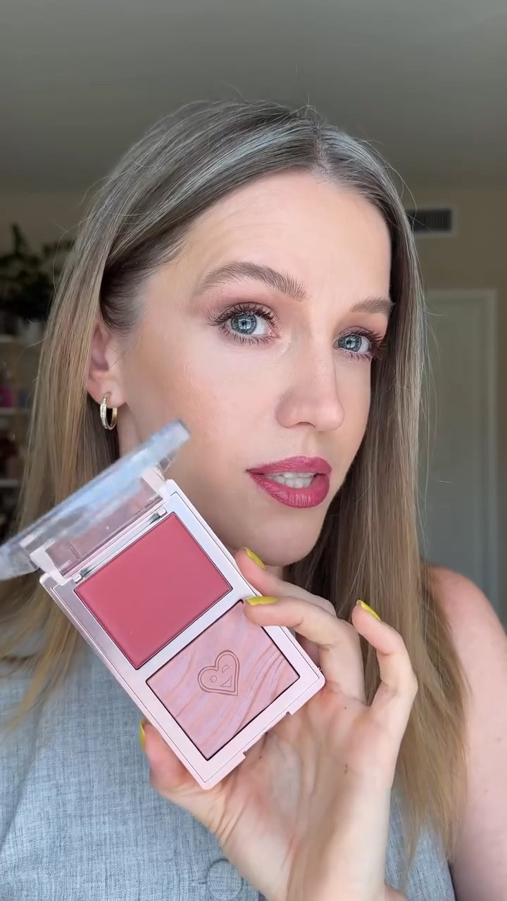 The new @hardcandylife Blush on Lock Blush Duos 💕 Only $9 and you get dewy cream blush + luminous powder blush in one compact.

4 shades available — which one should I try next? 👀

#HardCandy #BlushOnLock #blushduo #blush #drugstoremakeup