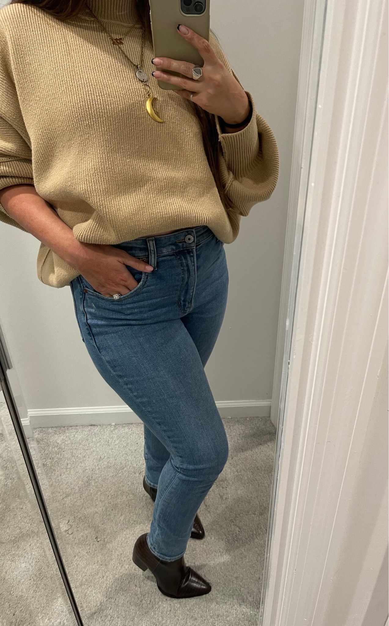 Sweater round-up 🤎

#LTKSeasonal #LTKfindsunder100 #LTKstyletip