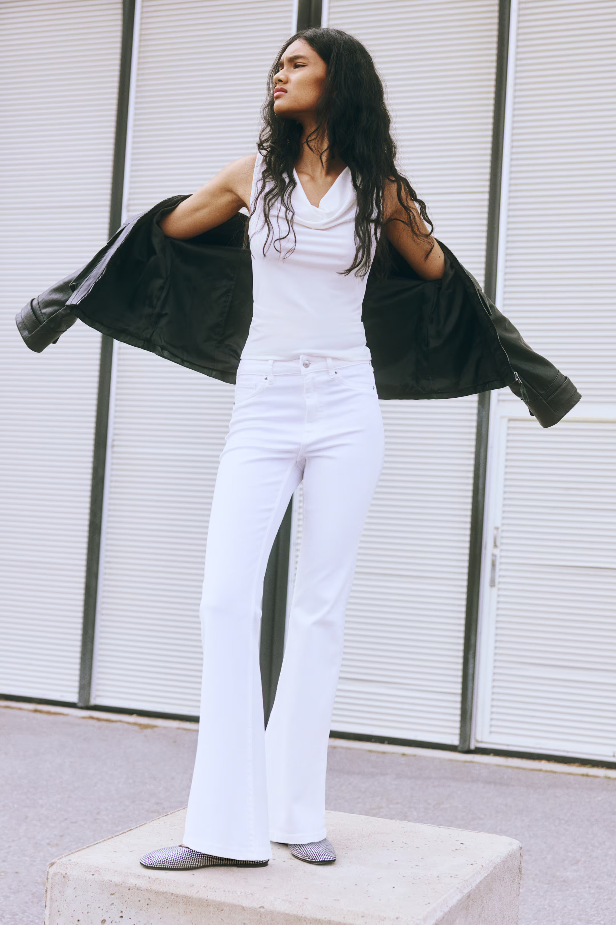 Flared High Jeans | H&M (DE, AT, CH, NL, FI)