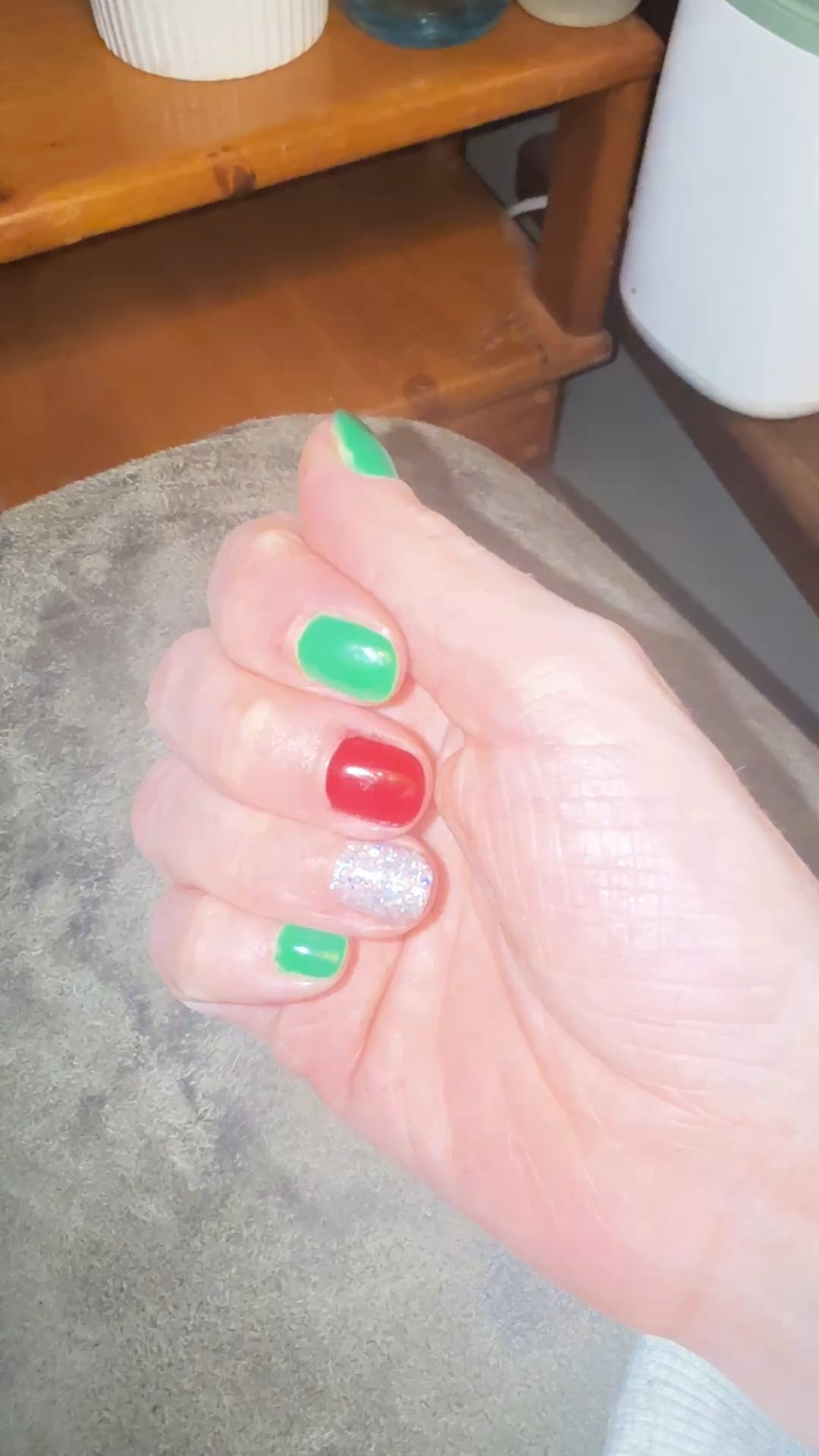 Christmas nails at home because leaving the house is optional 🤍✨
Did a quick festive set using my UV nail light and a cozy red polish while the house was quiet. No salon, no rushing — just an easy little self-care moment at home.

Everything I used is linked on LTK 🎄💅
Perfect if you want cute holiday nails without the appointment.
#LTKHoliday #LTKBeauty #AtHomeNails #ChristmasNails #DIYMani #HolidaySelfCare #MomLifeMoments #CozyAesthetic #FestiveNails #UVNails