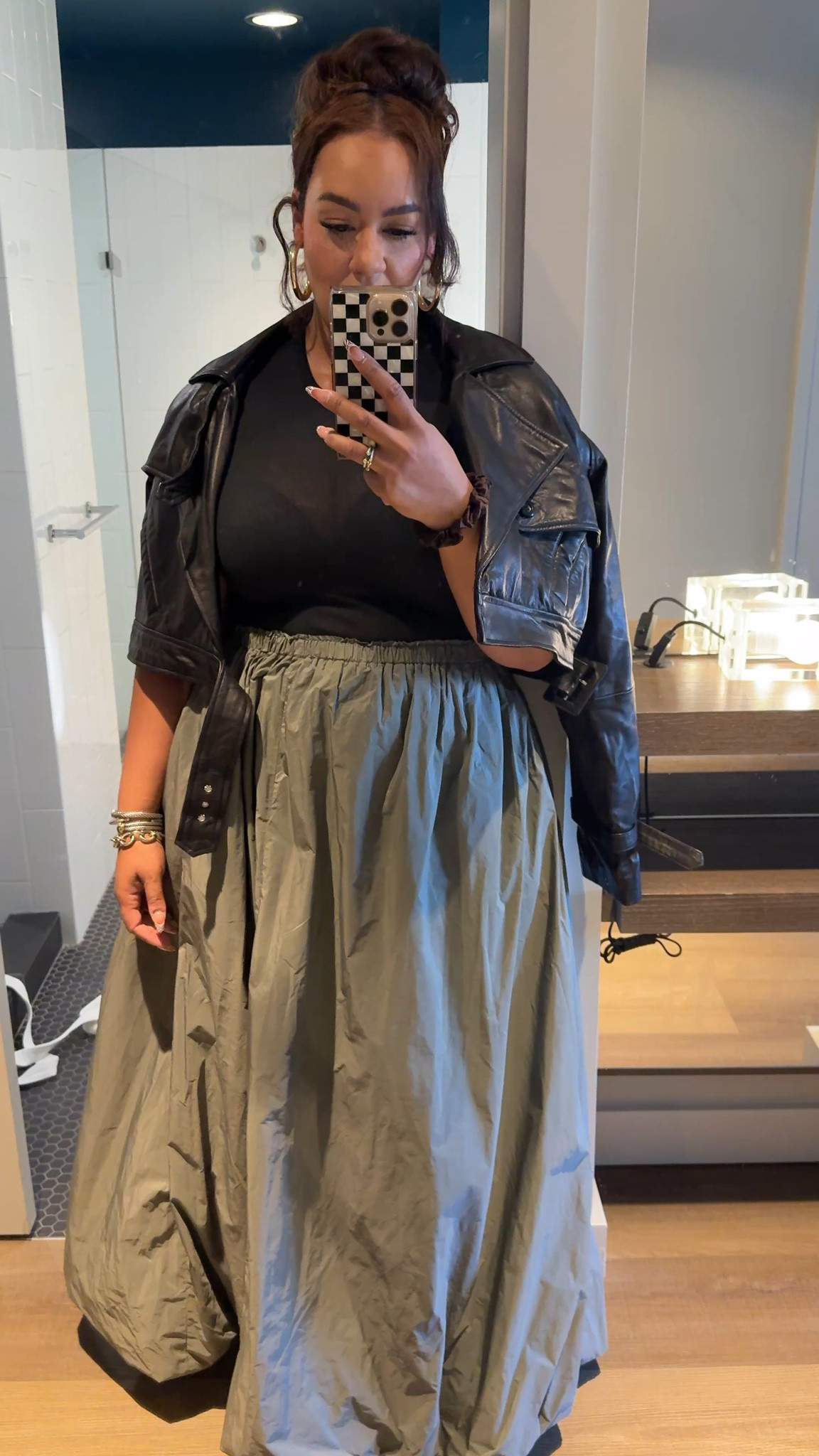 Fall #OOTD 🖤

#LTKStyleTip #LTKFindsUnder50 #LTKMidsize