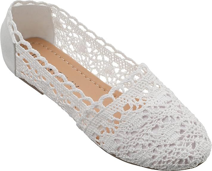 CLOVERLAY Women’s Lace Flat Shoe Floral Breathable Crochet Lace Ballet Flats | Amazon (US)