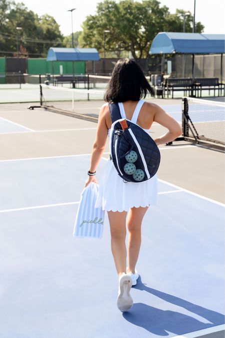 Fave plush Weezie pickleball towels on sale!🧖🏻‍♀️And-25% off @weezietowels sitewide! Perfect time to stock up for your home or for holiday gifting…love their robes, bath towels, sport towels, hair wraps, and more!! October 3 & 4th only, don’t miss it🙌🏼 

👉🏼 Now I have a code to share for my fave  @theoliverthomas sport bags and slides! OTANDREA10 for 10% off full price, in stock items at https://theoliverthomas.com 

#weezietowels #enjoythestay #weezie #pickleball #pickleballoutfit #pickleballbag #theoliverthomas #oliverthomas 

#LTKfitness #LTKsalealert #LTKover40
