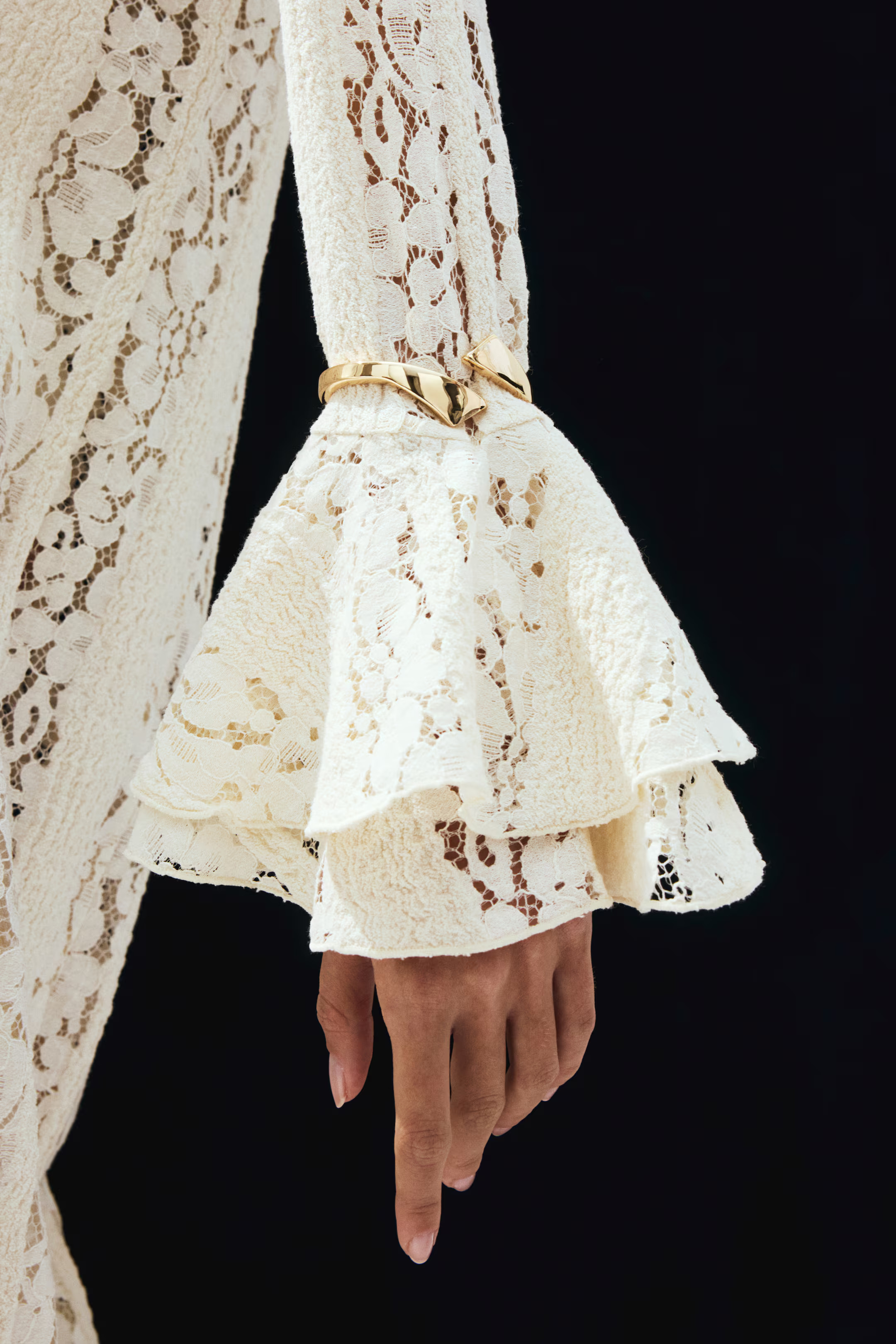 Manschettenarmreif mit Scharnier | H&M (DE, AT, CH, NL, FI)